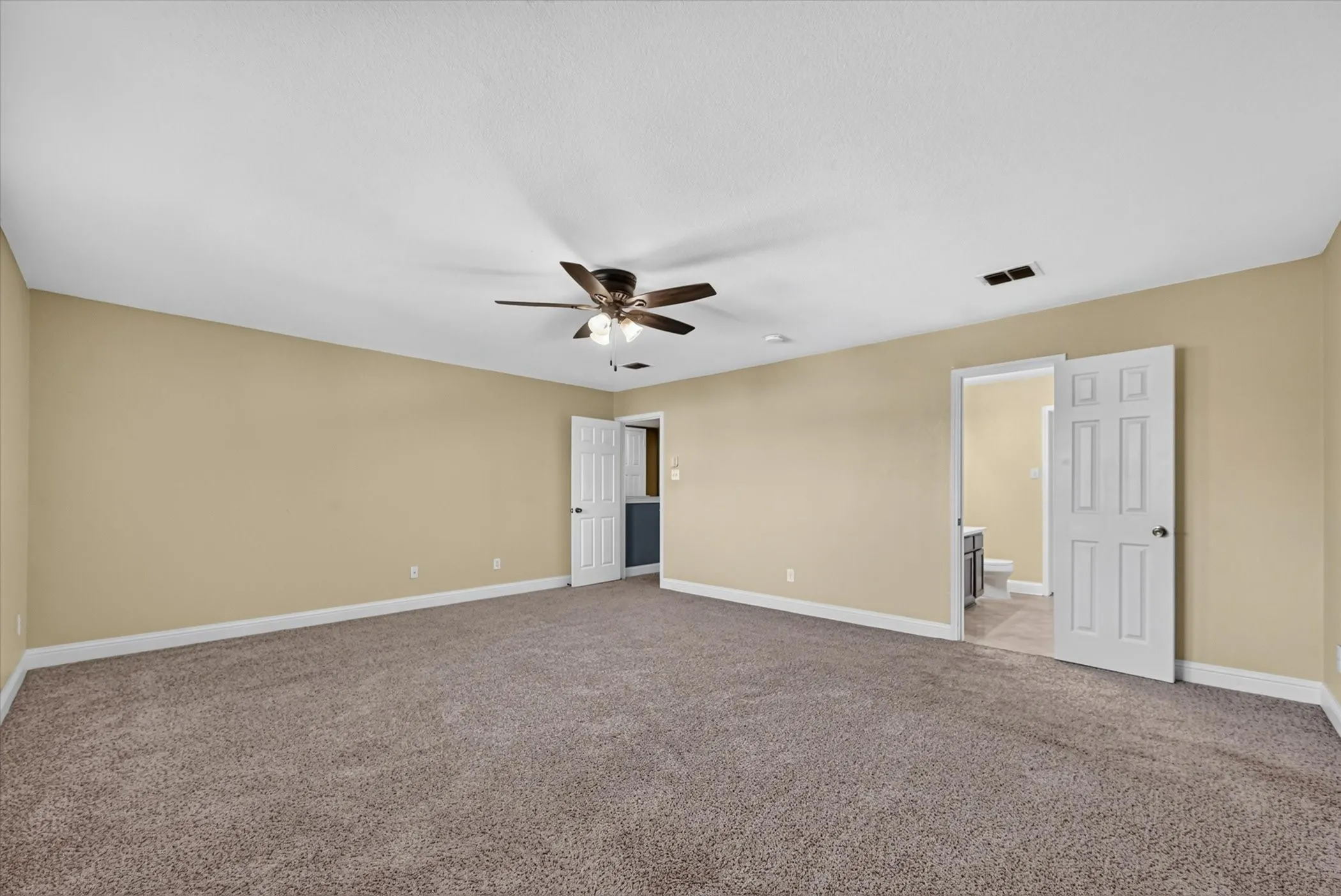 Single Family Residence For Rent in Collin County , 2613 Sundance Drive, Mc Kinney, Texas 75071, 4 Bedroom, 3 Bathroom, 2 Garage spaces, 2,203 Sqft, built in 1999, mls#21404631, Real Estate Agent in Mc Kinney, Homes For Rent in Collin county, Homes For Rent in Mc Kinney, Realtor in Mc Kinney Texas, Real Estate Brokerage Independent Realty Texas, Luminita Cordes Realtor