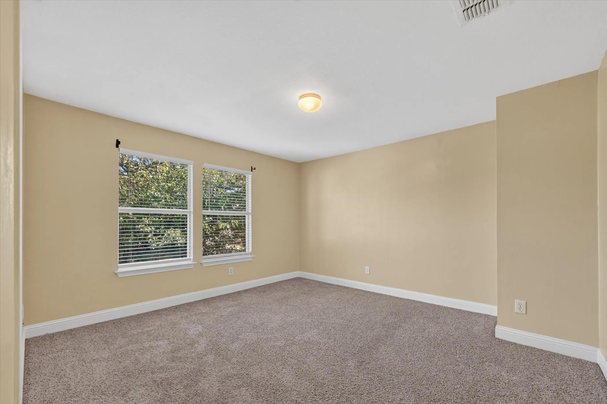 Single Family Residence For Rent in Collin County , 2613 Sundance Drive, Mc Kinney, Texas 75071, 4 Bedroom, 3 Bathroom, 2 Garage spaces, 2,203 Sqft, built in 1999, mls#21404631, Real Estate Agent in Mc Kinney, Homes For Rent in Collin county, Homes For Rent in Mc Kinney, Realtor in Mc Kinney Texas, Real Estate Brokerage Independent Realty Texas, Luminita Cordes Realtor