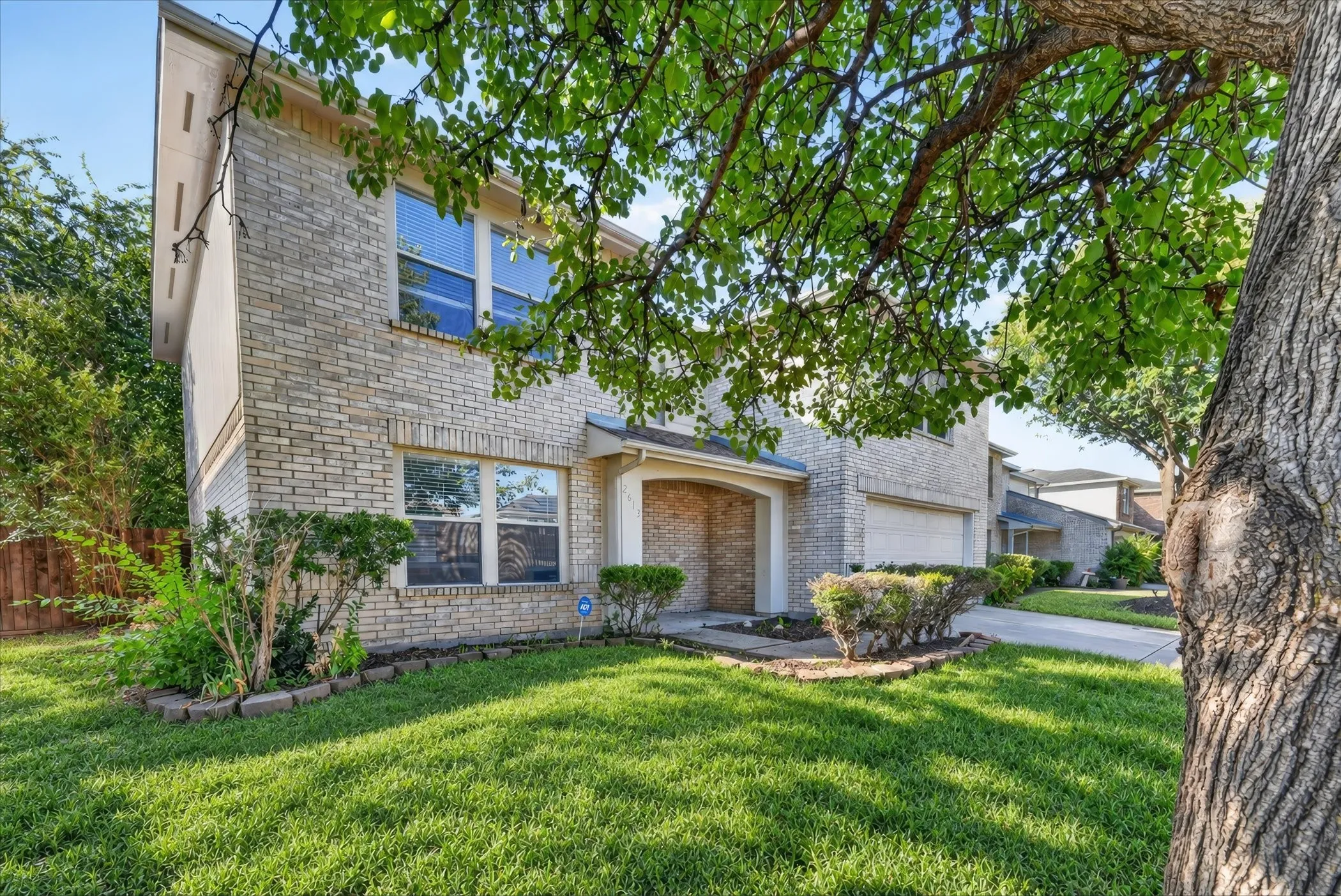 Single Family Residence For Rent in Collin County , 2613 Sundance Drive, Mc Kinney, Texas 75071, 4 Bedroom, 3 Bathroom, 2 Garage spaces, 2,203 Sqft, built in 1999, mls#21404631, Real Estate Agent in Mc Kinney, Homes For Rent in Collin county, Homes For Rent in Mc Kinney, Realtor in Mc Kinney Texas, Real Estate Brokerage Independent Realty Texas, Luminita Cordes Realtor