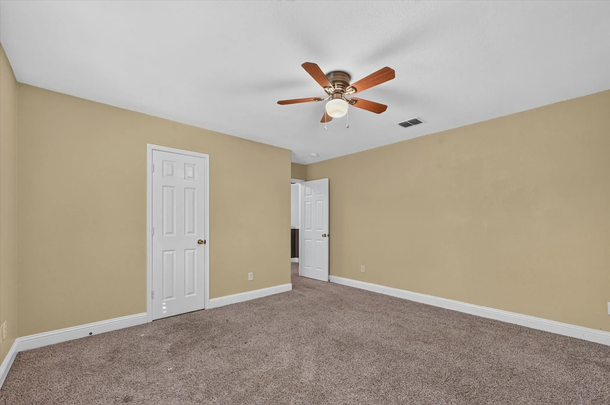Single Family Residence For Rent in Collin County , 2613 Sundance Drive, Mc Kinney, Texas 75071, 4 Bedroom, 3 Bathroom, 2 Garage spaces, 2,203 Sqft, built in 1999, mls#21404631, Real Estate Agent in Mc Kinney, Homes For Rent in Collin county, Homes For Rent in Mc Kinney, Realtor in Mc Kinney Texas, Real Estate Brokerage Independent Realty Texas, Luminita Cordes Realtor