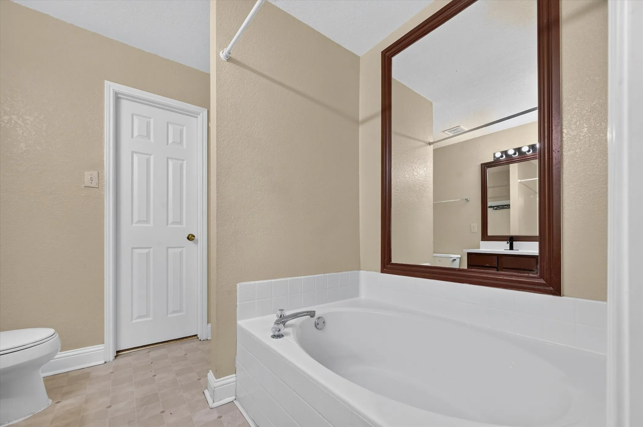 Single Family Residence For Rent in Collin County , 2613 Sundance Drive, Mc Kinney, Texas 75071, 4 Bedroom, 3 Bathroom, 2 Garage spaces, 2,203 Sqft, built in 1999, mls#21404631, Real Estate Agent in Mc Kinney, Homes For Rent in Collin county, Homes For Rent in Mc Kinney, Realtor in Mc Kinney Texas, Real Estate Brokerage Independent Realty Texas, Luminita Cordes Realtor