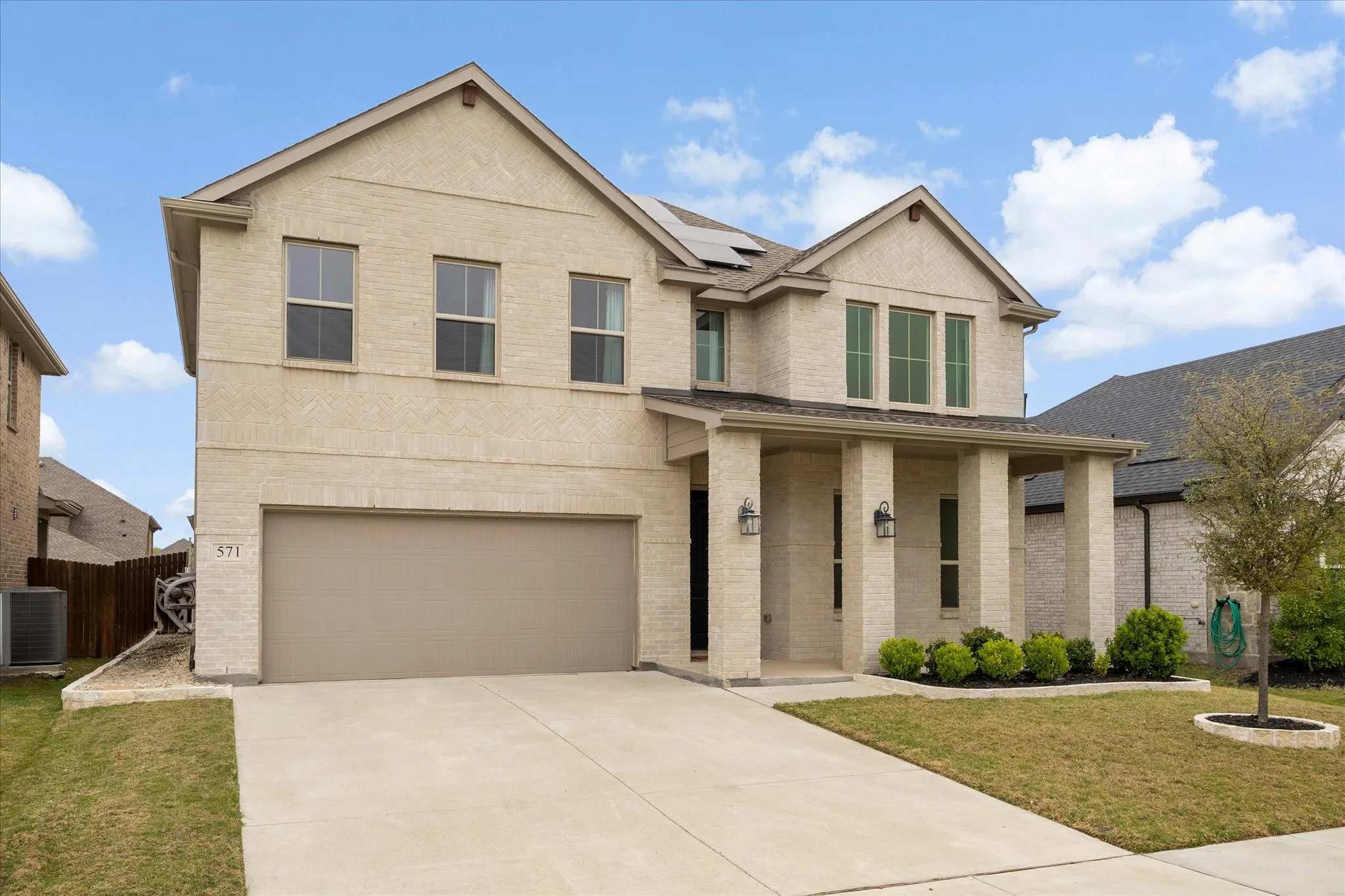 Single Family Residence For Sale in Rockwall County , 571 Bradley Drive, Fate, Texas 75087, 4 Bedroom, 3 Bathroom, 2 Garage spaces, 3,125 Sqft, built in 2021, mls#21404591, Real Estate Agent in Fate, Homes For Sale in Rockwall county, Homes For Sale in Fate, Realtor in Fate Texas, Real Estate Brokerage Independent Realty Texas, Luminita Cordes Realtor