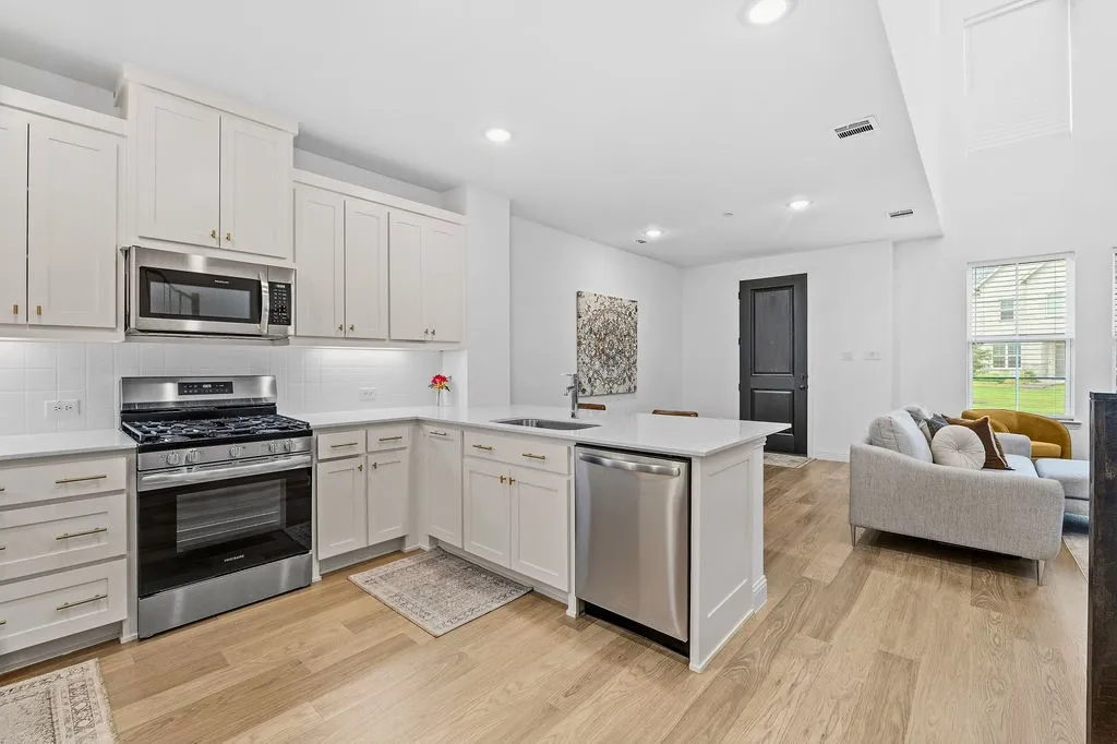 Single Family Residence For Rent in Collin County , 1228 Junction Drive, Allen, Texas 75013, 2 Bedroom, 3 Bathroom, 2 Garage spaces, 1,581 Sqft, built in 2024, mls#21384633, Real Estate Agent in Allen, Homes For Rent in Collin county, Homes For Rent in Allen, Realtor in Allen Texas, Real Estate Brokerage Independent Realty Texas, Luminita Cordes Realtor
