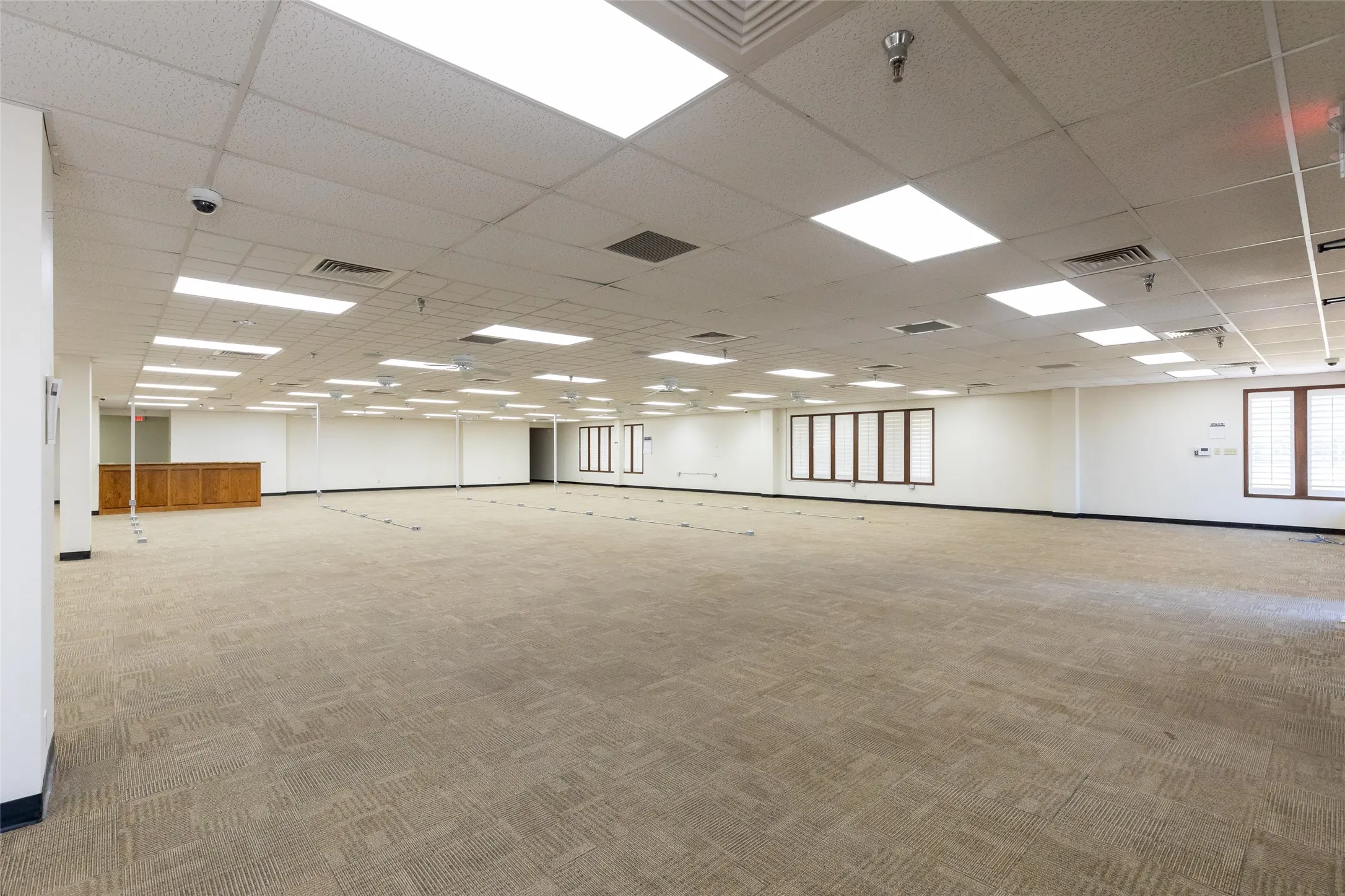 Office For Rent in Taylor County , 3025 Southwest Drive, Abilene, Texas 79605, 0, 0, Garage spaces, 15,046 Sqft, built in 1985, mls#21392468, Real Estate Agent in Abilene, Homes For Rent in Taylor county, Homes For Rent in Abilene, Realtor in Abilene Texas, Real Estate Brokerage Independent Realty Texas, Luminita Cordes Realtor