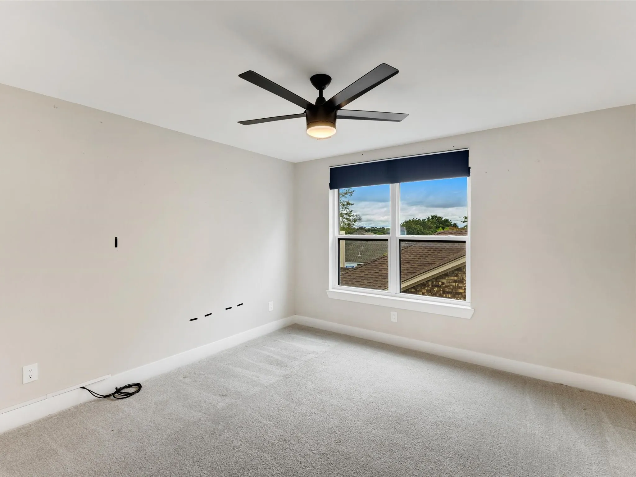 Single Family Residence For Sale in Denton County , 2911 Creekside Court, Carrollton, Texas 75007, 4 Bedroom, 3 Bathroom, 2 Garage spaces, 2,426 Sqft, built in 1985, mls#21402967, Real Estate Agent in Carrollton, Homes For Sale in Denton county, Homes For Sale in Carrollton, Realtor in Carrollton Texas, Real Estate Brokerage Independent Realty Texas, Luminita Cordes Realtor