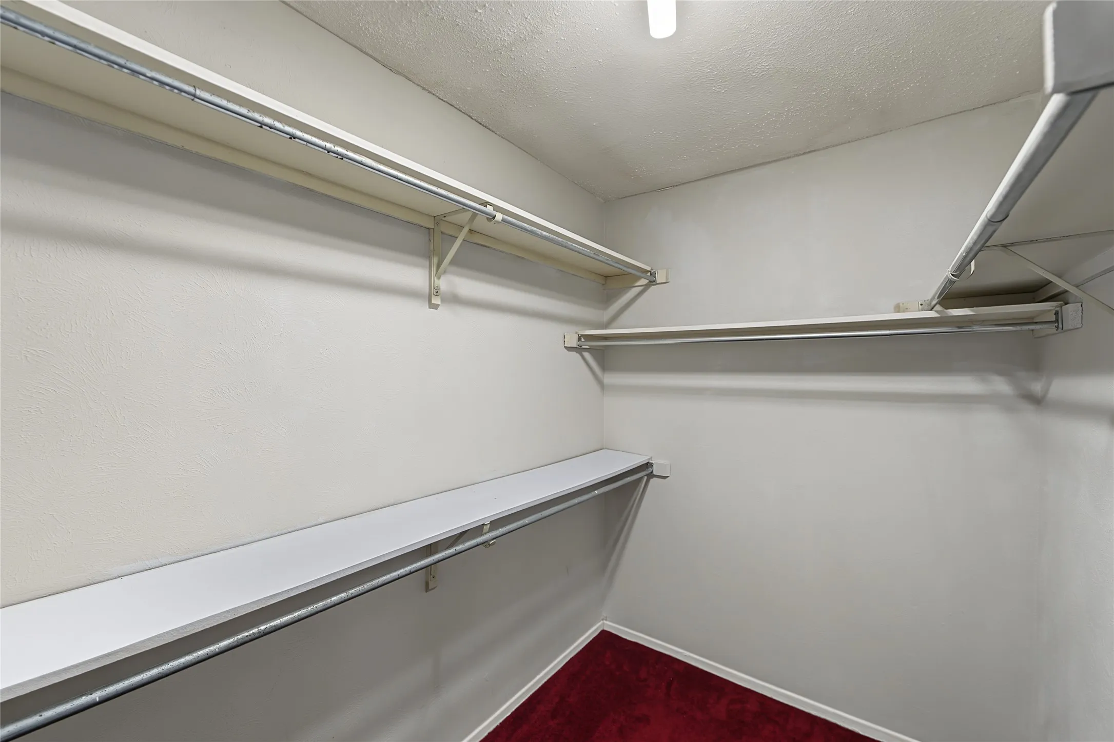 Single Family Residence For Sale in Dallas County , 206 Southerland Avenue, Mesquite, Texas 75150, 3 Bedroom, 2 Bathroom, 2 Garage spaces, 1,512 Sqft, built in 1982, mls#21401113, Real Estate Agent in Mesquite, Homes For Sale in Dallas county, Homes For Sale in Mesquite, Realtor in Mesquite Texas, Real Estate Brokerage Independent Realty Texas, Luminita Cordes Realtor