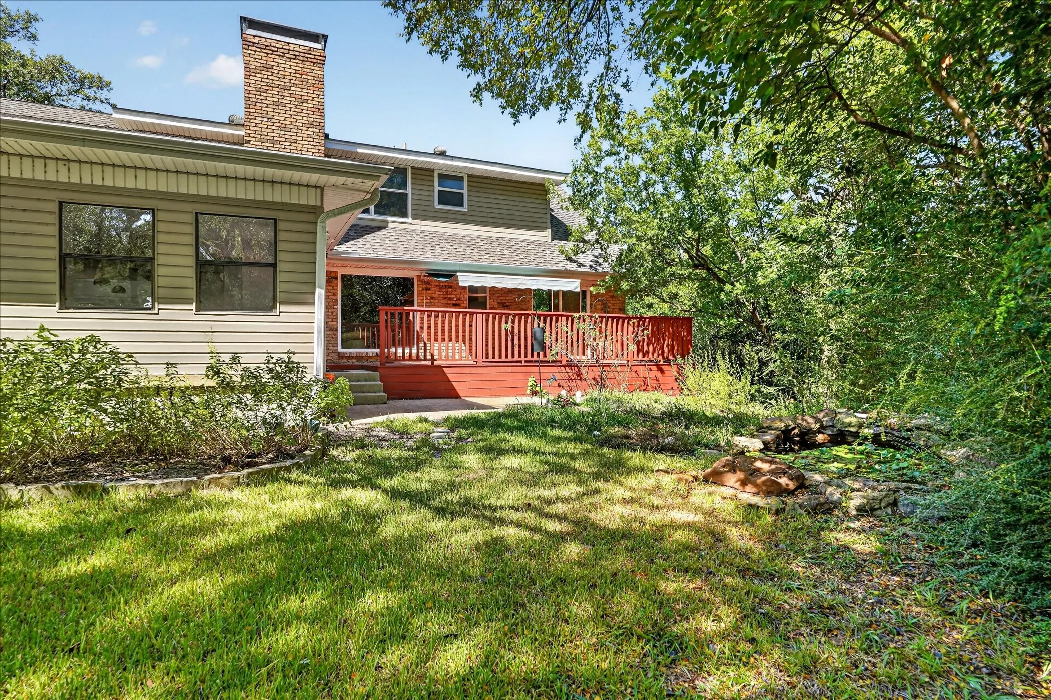 Single Family Residence For Rent in Dallas County , 9584 Ash Creek Drive, Dallas, Texas 75228, 4 Bedroom, 3 Bathroom, 3 Garage spaces, 2,520 Sqft, built in 1966, mls#21404645, Real Estate Agent in Dallas, Homes For Rent in Dallas county, Homes For Rent in Dallas, Realtor in Dallas Texas, Real Estate Brokerage Independent Realty Texas, Luminita Cordes Realtor