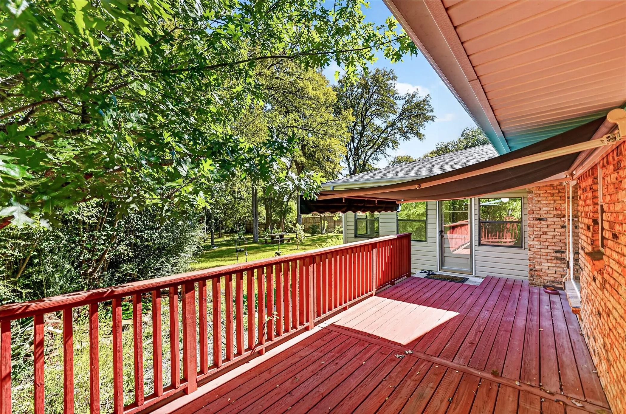 Single Family Residence For Rent in Dallas County , 9584 Ash Creek Drive, Dallas, Texas 75228, 4 Bedroom, 3 Bathroom, 3 Garage spaces, 2,520 Sqft, built in 1966, mls#21404645, Real Estate Agent in Dallas, Homes For Rent in Dallas county, Homes For Rent in Dallas, Realtor in Dallas Texas, Real Estate Brokerage Independent Realty Texas, Luminita Cordes Realtor