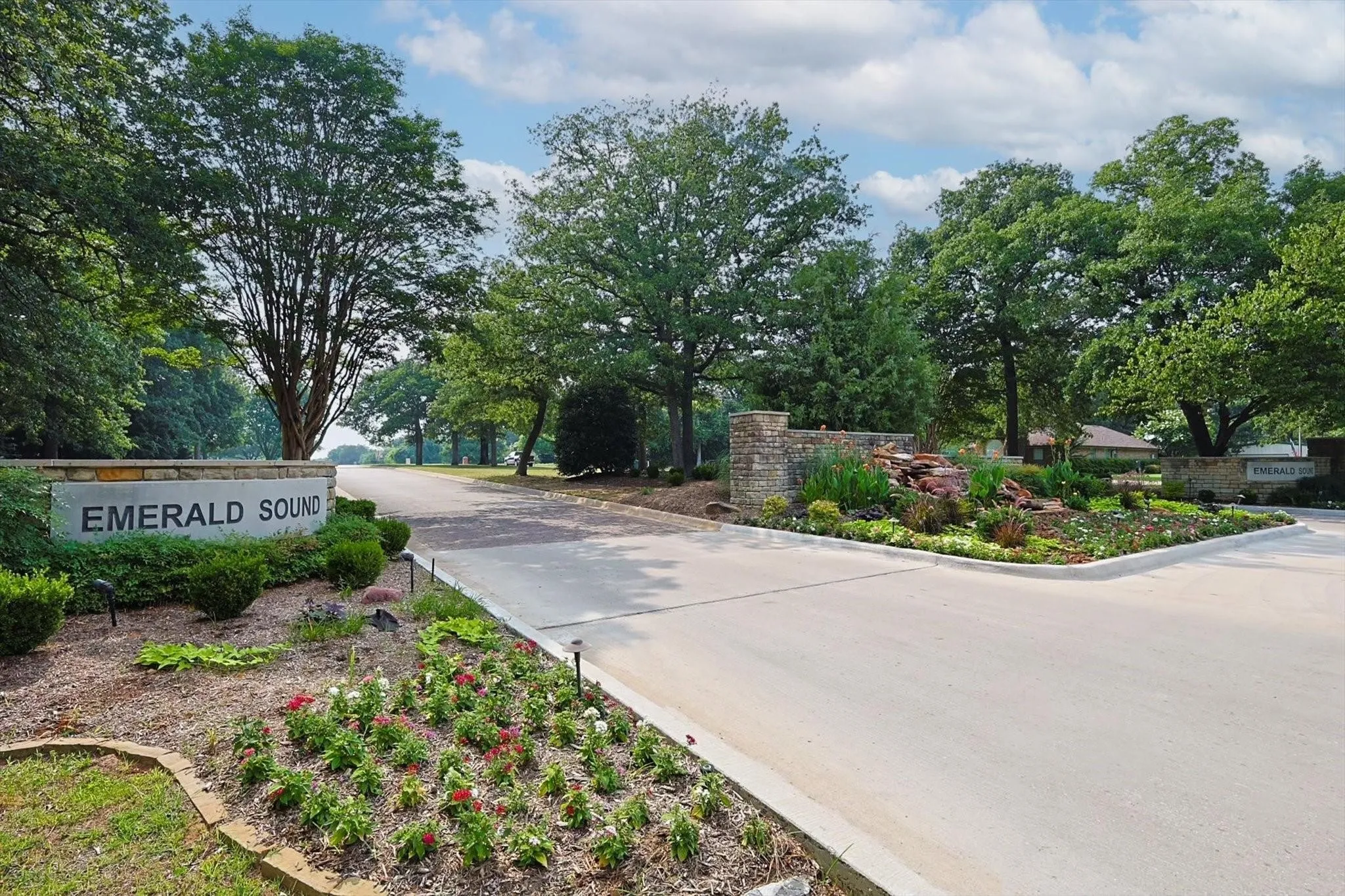 Unimproved Land For Sale in Denton County , 940 Emerald Sound Boulevard, Oak Point, Texas 75068, 0, 0, Garage spaces, 0 Sqft, built in 0, mls#21404590, Real Estate Agent in Oak Point, Homes For Sale in Denton county, Homes For Sale in Oak Point, Realtor in Oak Point Texas, Real Estate Brokerage Independent Realty Texas, Luminita Cordes Realtor