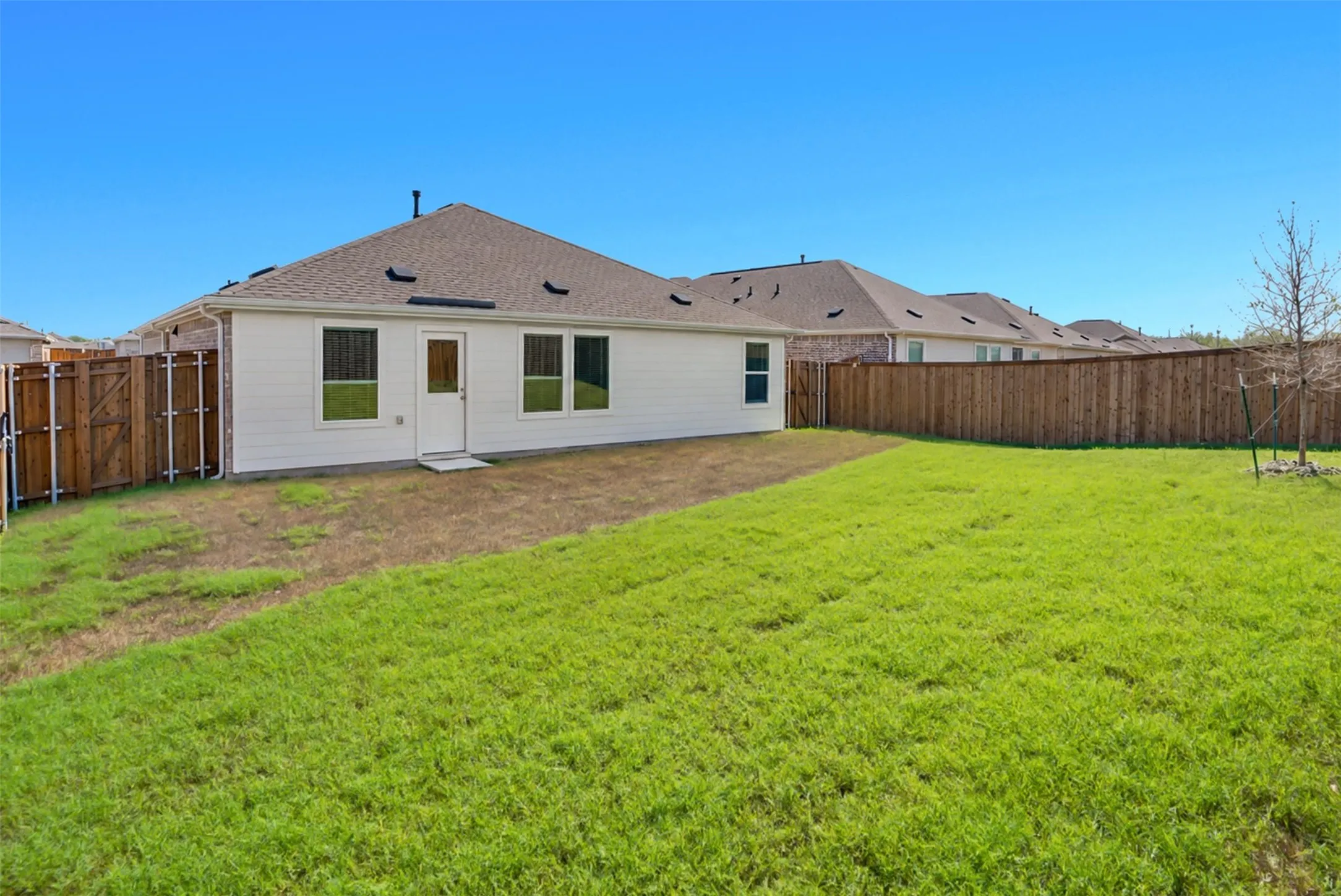 Single Family Residence For Rent in Grayson County , 909 Cole Street, Howe, Texas 75459, 4 Bedroom, 2 Bathroom, 2 Garage spaces, 1,787 Sqft, built in 2025, mls#21404643, Real Estate Agent in Howe, Homes For Rent in Grayson county, Homes For Rent in Howe, Realtor in Howe Texas, Real Estate Brokerage Independent Realty Texas, Luminita Cordes Realtor