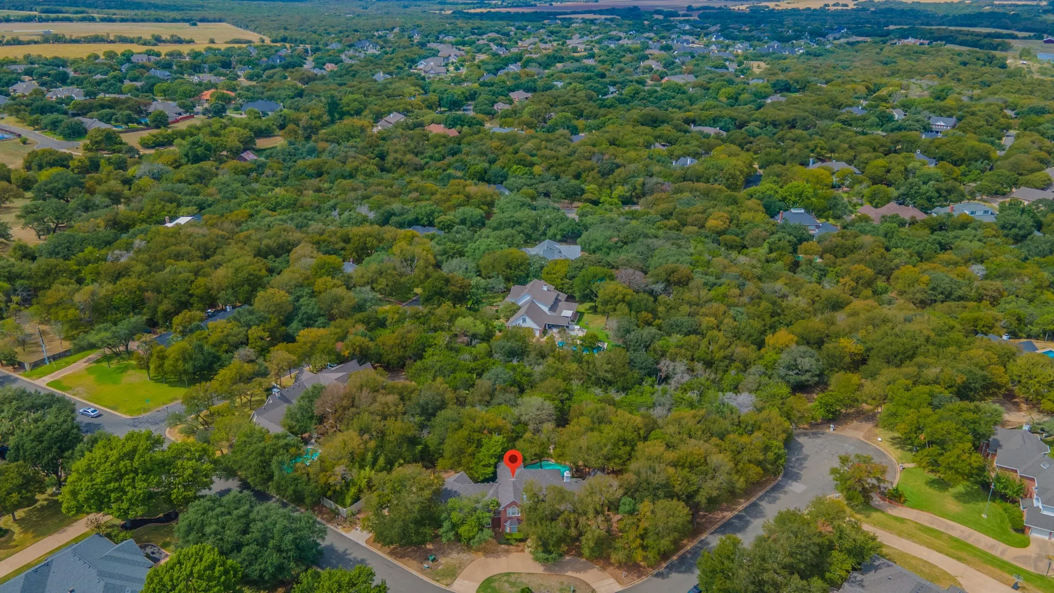 Single Family Residence For Sale in Mc Lennan County , 1051 Hidden Valley Court, Mc Gregor, Texas 76657, 4 Bedroom, 4 Bathroom, 3 Garage spaces, 3,558 Sqft, built in 1998, mls#21401992, Real Estate Agent in Mc Gregor, Homes For Sale in Mc Lennan county, Homes For Sale in Mc Gregor, Realtor in Mc Gregor Texas, Real Estate Brokerage Independent Realty Texas, Luminita Cordes Realtor