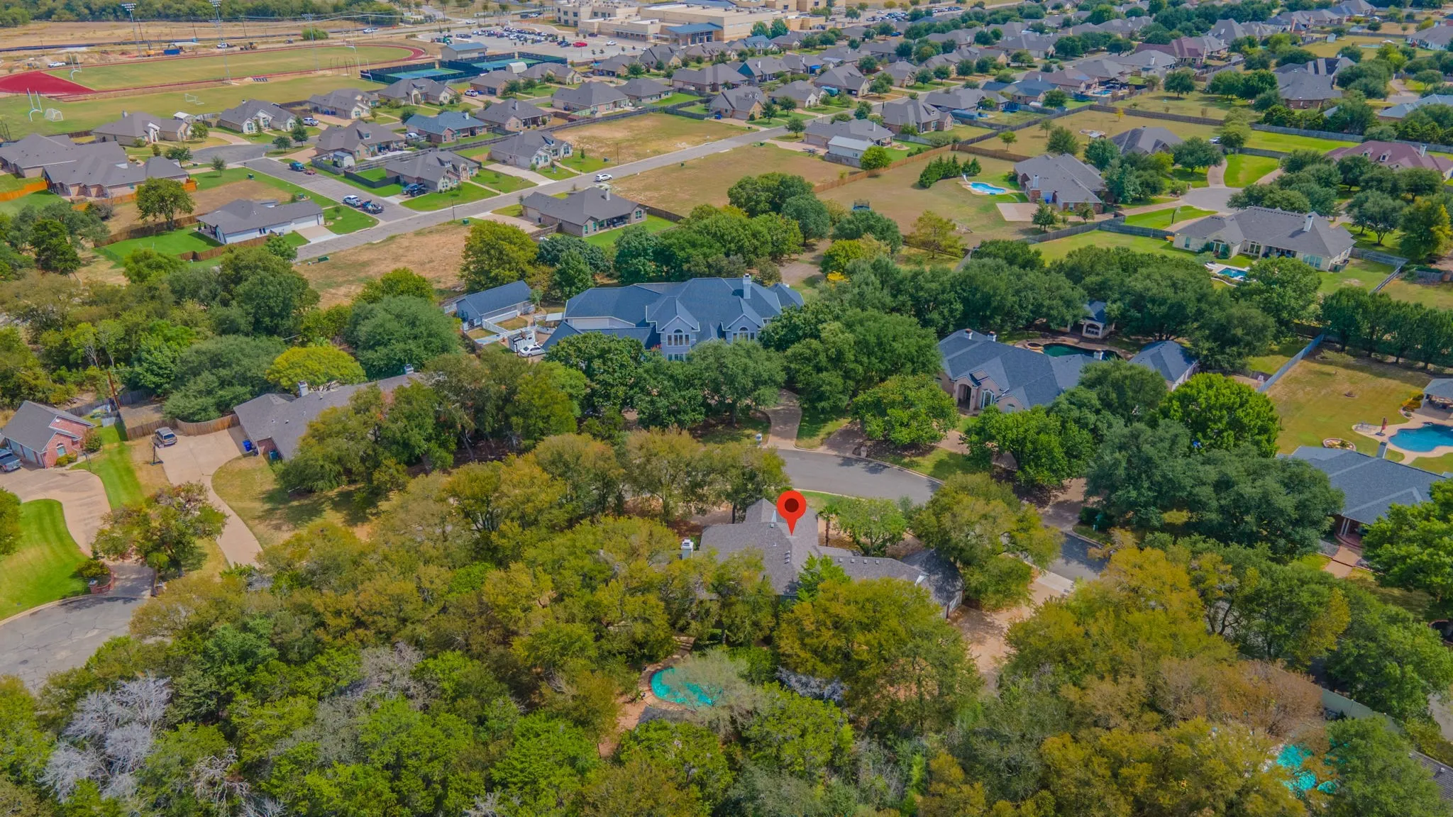 Single Family Residence For Sale in Mc Lennan County , 1051 Hidden Valley Court, Mc Gregor, Texas 76657, 4 Bedroom, 4 Bathroom, 3 Garage spaces, 3,558 Sqft, built in 1998, mls#21401992, Real Estate Agent in Mc Gregor, Homes For Sale in Mc Lennan county, Homes For Sale in Mc Gregor, Realtor in Mc Gregor Texas, Real Estate Brokerage Independent Realty Texas, Luminita Cordes Realtor