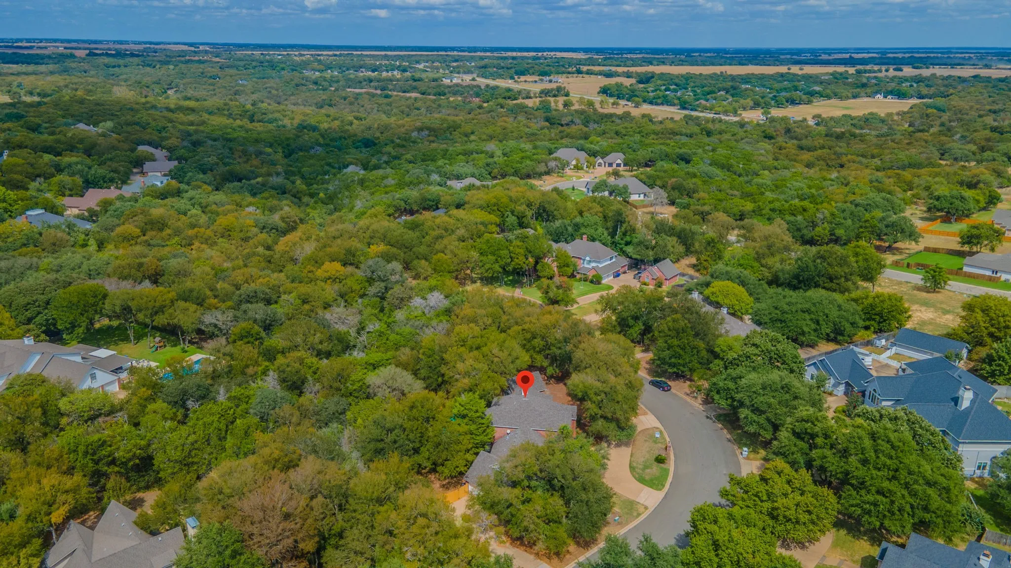 Single Family Residence For Sale in Mc Lennan County , 1051 Hidden Valley Court, Mc Gregor, Texas 76657, 4 Bedroom, 4 Bathroom, 3 Garage spaces, 3,558 Sqft, built in 1998, mls#21401992, Real Estate Agent in Mc Gregor, Homes For Sale in Mc Lennan county, Homes For Sale in Mc Gregor, Realtor in Mc Gregor Texas, Real Estate Brokerage Independent Realty Texas, Luminita Cordes Realtor