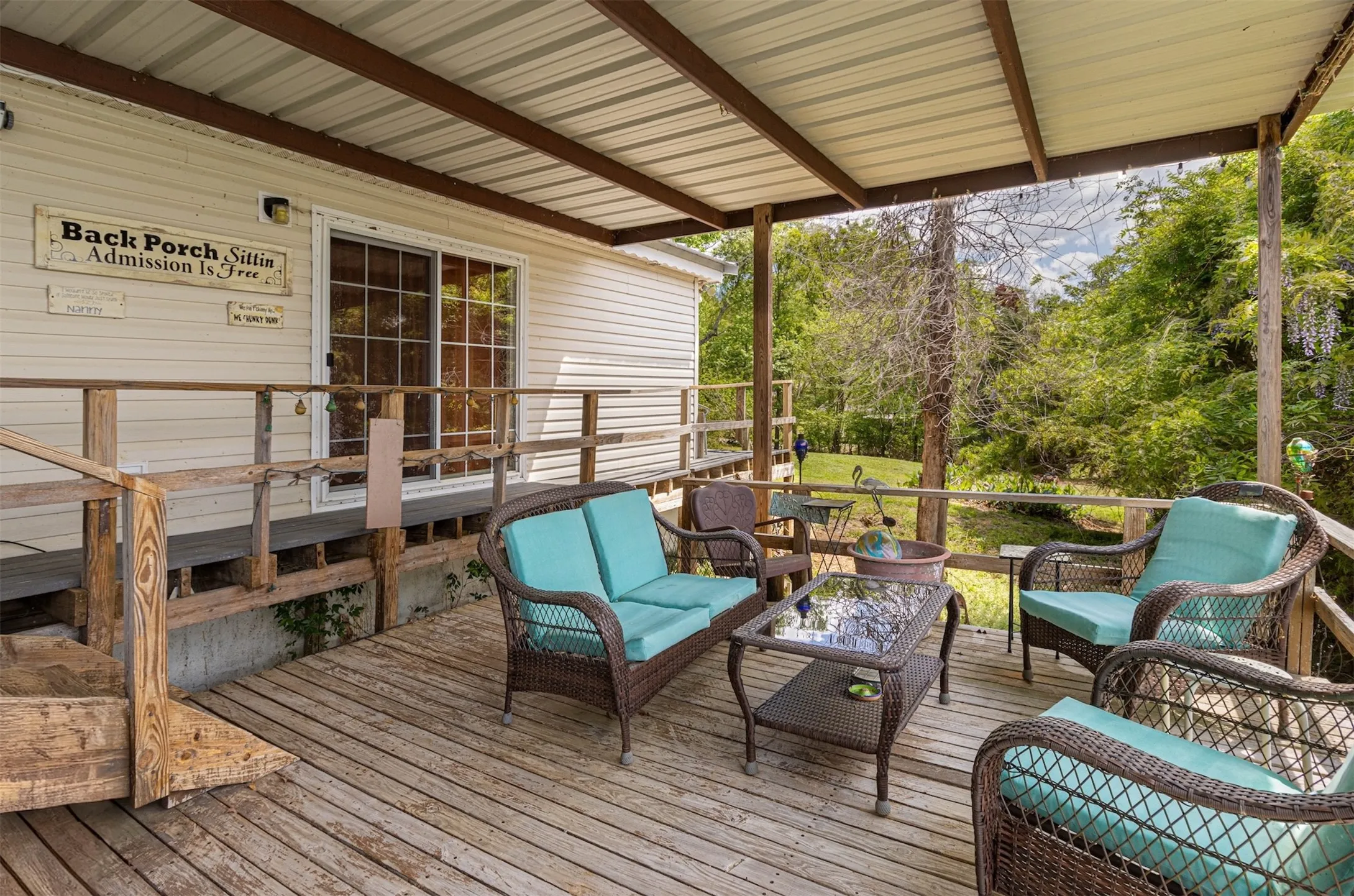 Mobile Home For Sale in Cherokee County , 489 Martha Street, Bullard, Texas 75757, 3 Bedroom, 2 Bathroom, Garage spaces, 1,323 Sqft, built in 2004, mls#21404668, Real Estate Agent in Bullard, Homes For Sale in Cherokee county, Homes For Sale in Bullard, Realtor in Bullard Texas, Real Estate Brokerage Independent Realty Texas, Luminita Cordes Realtor