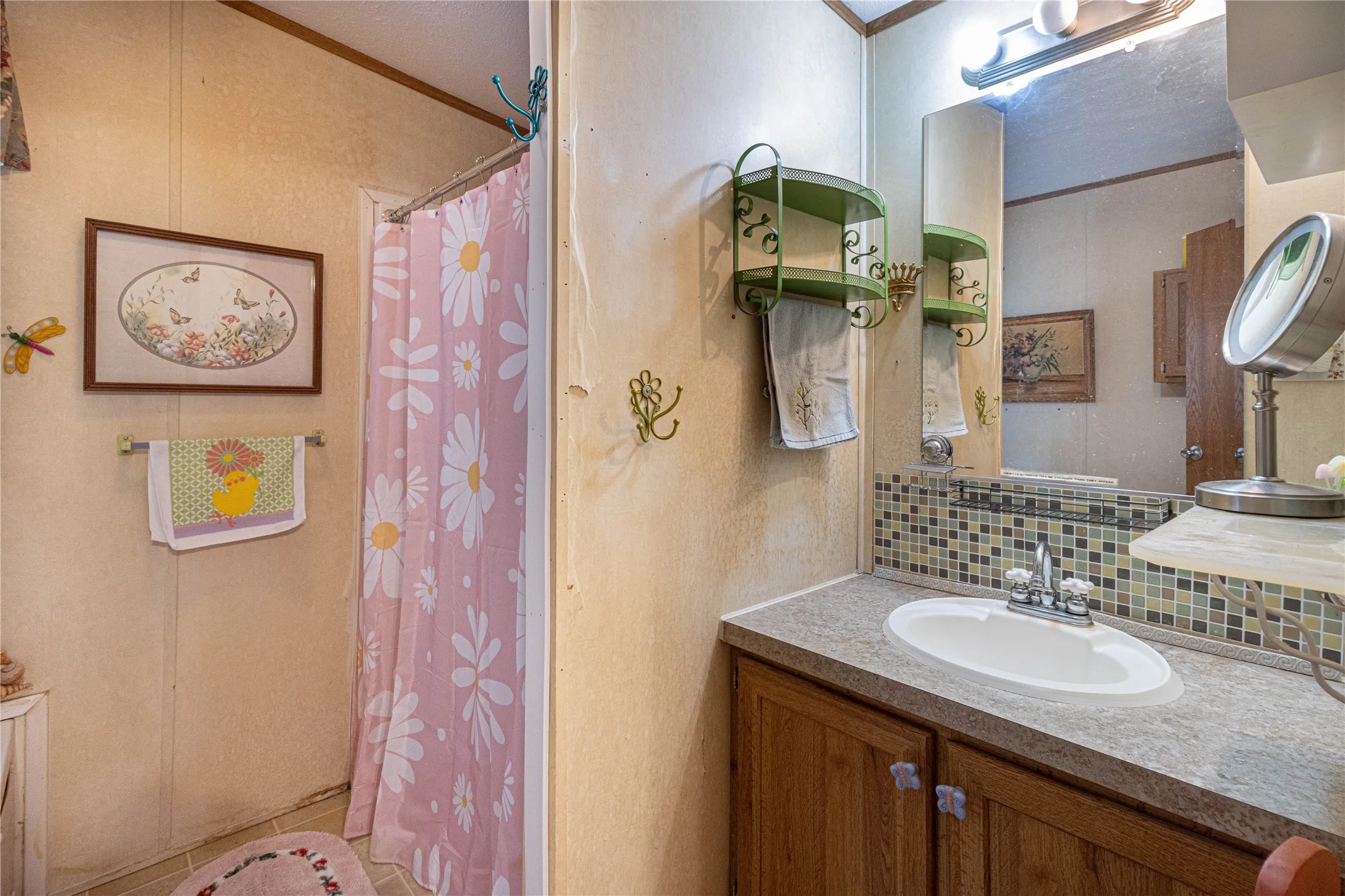 Mobile Home For Sale in Cherokee County , 489 Martha Street, Bullard, Texas 75757, 3 Bedroom, 2 Bathroom, Garage spaces, 1,323 Sqft, built in 2004, mls#21404668, Real Estate Agent in Bullard, Homes For Sale in Cherokee county, Homes For Sale in Bullard, Realtor in Bullard Texas, Real Estate Brokerage Independent Realty Texas, Luminita Cordes Realtor
