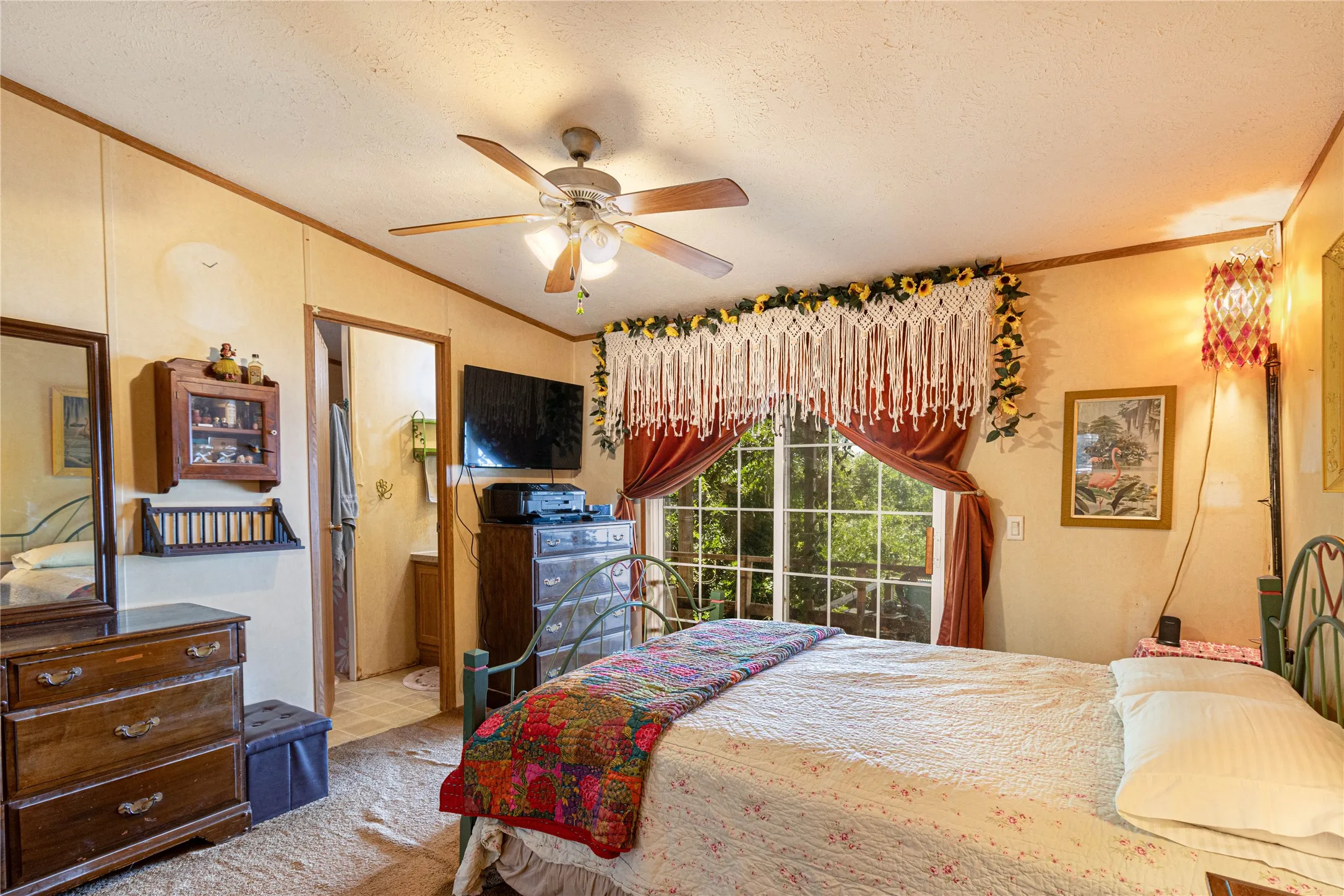 Mobile Home For Sale in Cherokee County , 489 Martha Street, Bullard, Texas 75757, 3 Bedroom, 2 Bathroom, Garage spaces, 1,323 Sqft, built in 2004, mls#21404668, Real Estate Agent in Bullard, Homes For Sale in Cherokee county, Homes For Sale in Bullard, Realtor in Bullard Texas, Real Estate Brokerage Independent Realty Texas, Luminita Cordes Realtor