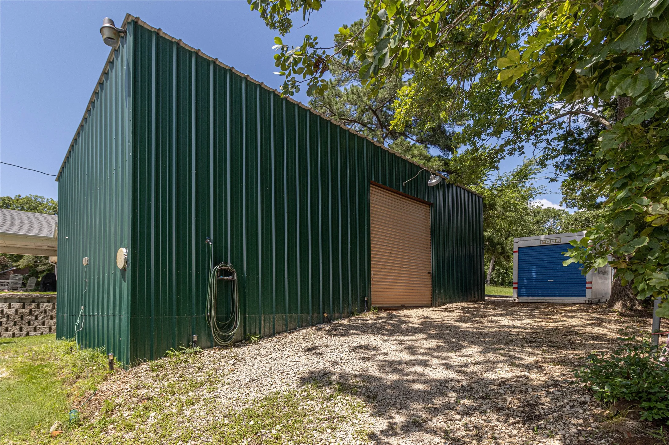 Mobile Home For Sale in Cherokee County , 489 Martha Street, Bullard, Texas 75757, 3 Bedroom, 2 Bathroom, Garage spaces, 1,323 Sqft, built in 2004, mls#21404668, Real Estate Agent in Bullard, Homes For Sale in Cherokee county, Homes For Sale in Bullard, Realtor in Bullard Texas, Real Estate Brokerage Independent Realty Texas, Luminita Cordes Realtor