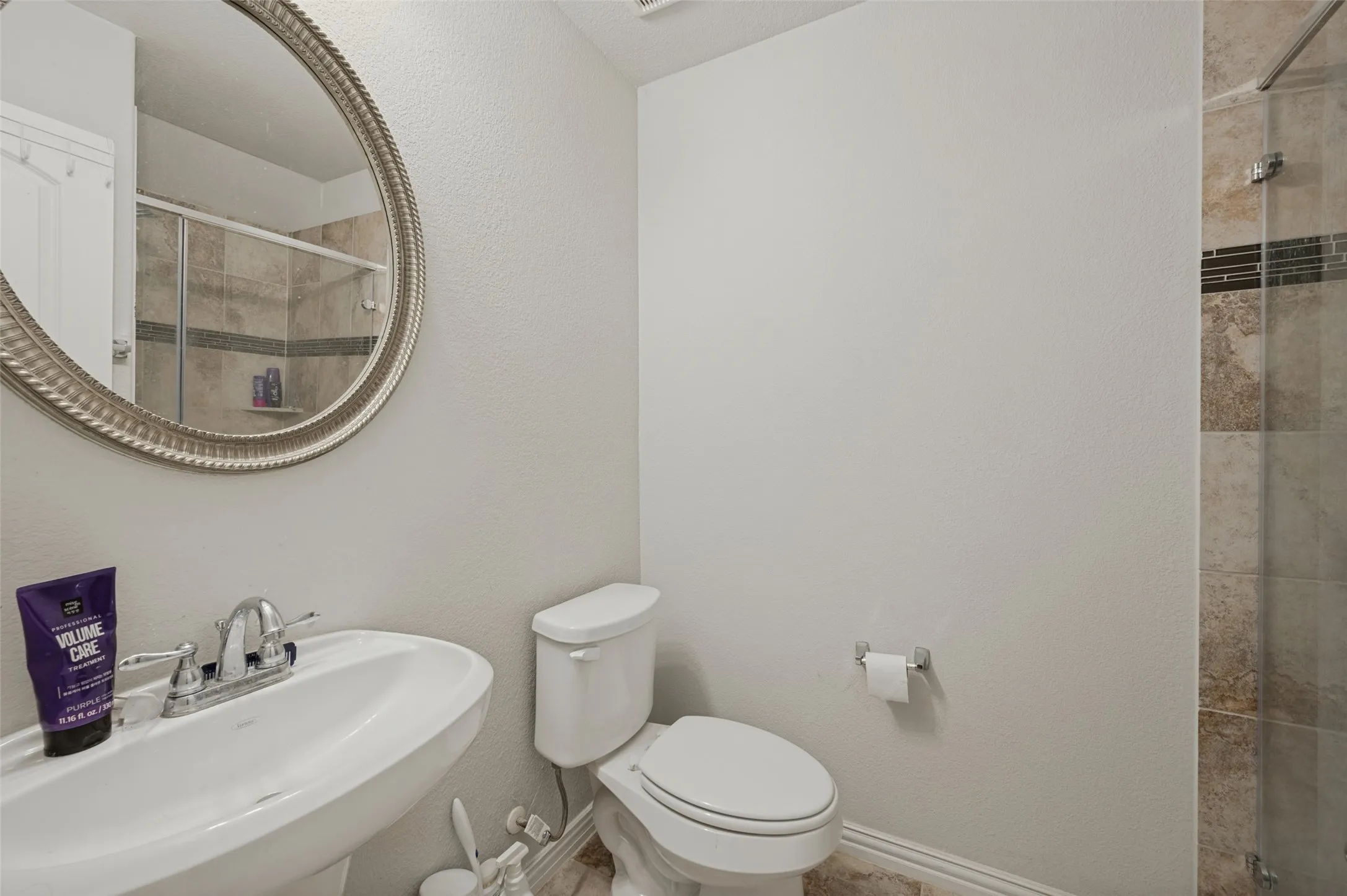 Single Family Residence For Sale in Denton County , 629 Wilmington Lane, Aubrey, Texas 76227, 4 Bedroom, 3 Bathroom, 2 Garage spaces, 2,542 Sqft, built in 2016, mls#21395526, Real Estate Agent in Aubrey, Homes For Sale in Denton county, Homes For Sale in Aubrey, Realtor in Aubrey Texas, Real Estate Brokerage Independent Realty Texas, Luminita Cordes Realtor