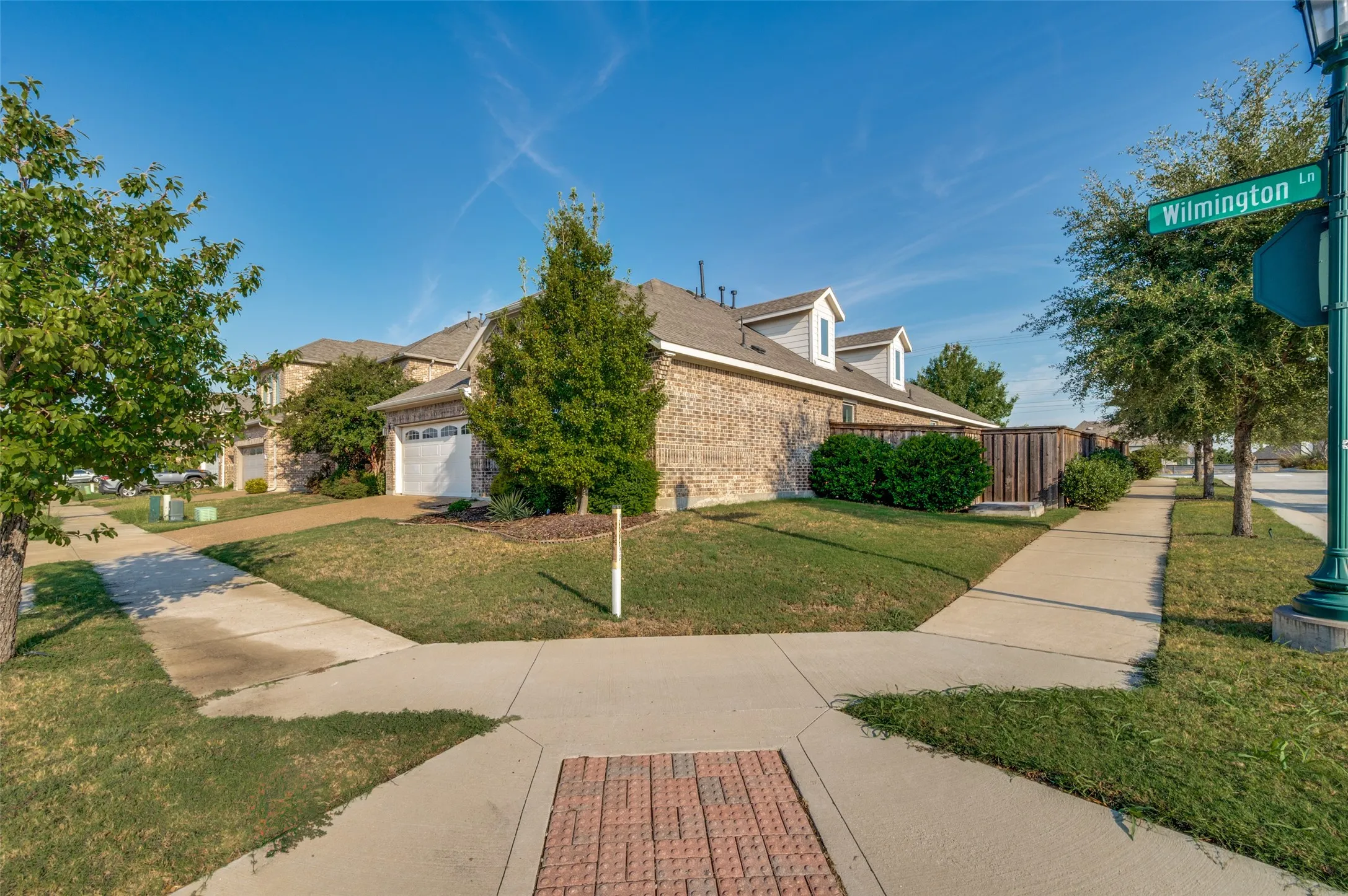 Single Family Residence For Sale in Denton County , 629 Wilmington Lane, Aubrey, Texas 76227, 4 Bedroom, 3 Bathroom, 2 Garage spaces, 2,542 Sqft, built in 2016, mls#21395526, Real Estate Agent in Aubrey, Homes For Sale in Denton county, Homes For Sale in Aubrey, Realtor in Aubrey Texas, Real Estate Brokerage Independent Realty Texas, Luminita Cordes Realtor