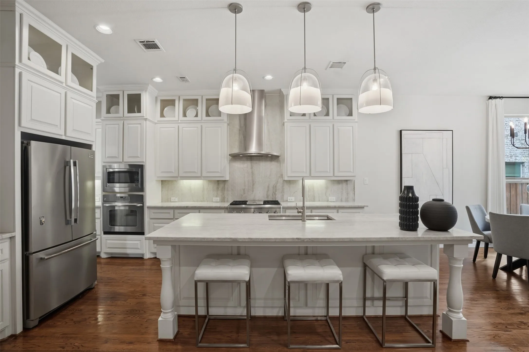 Kitchen island with bar seating