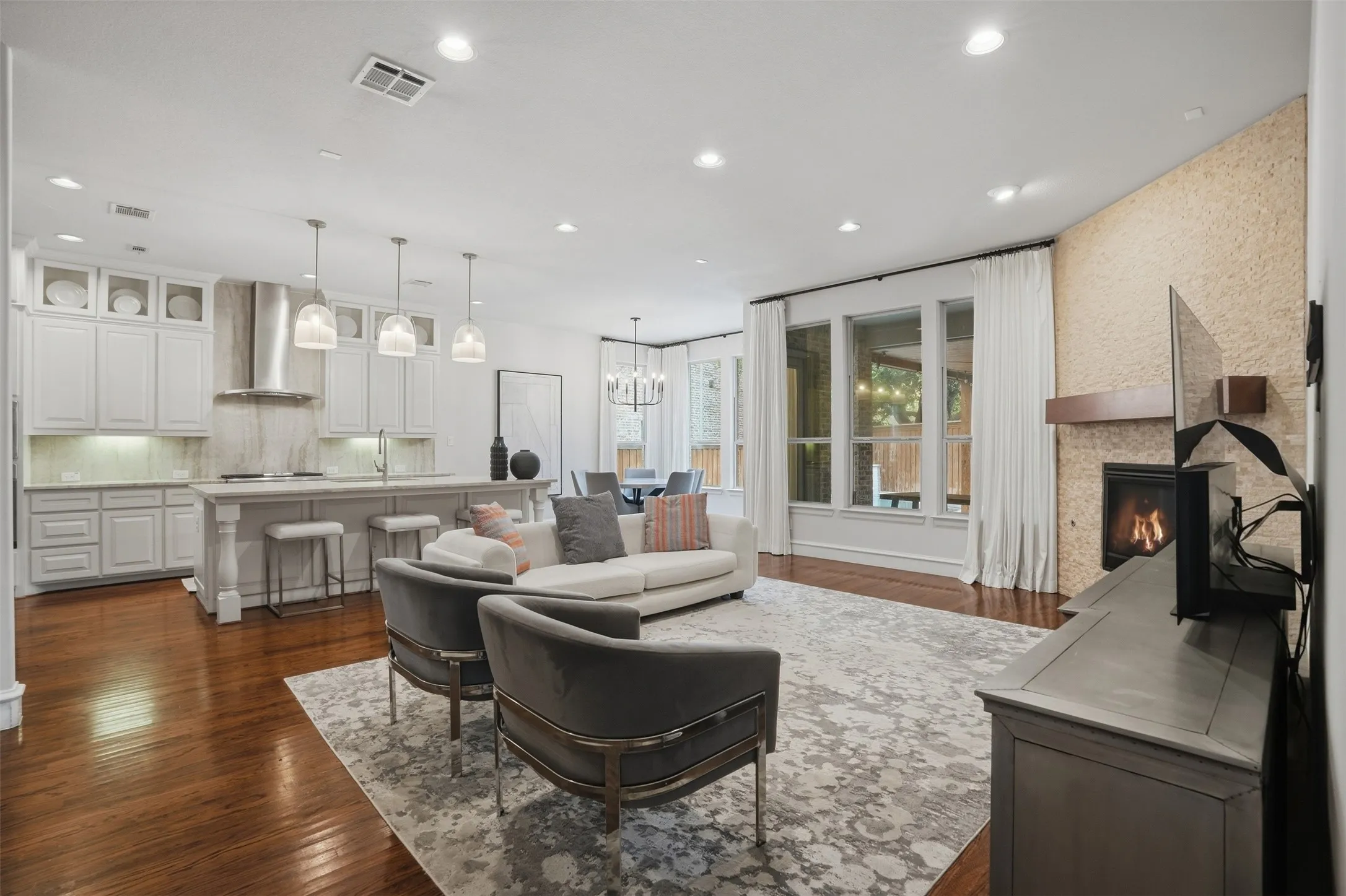 The open kitchen/living areas are perfect for entertaining!