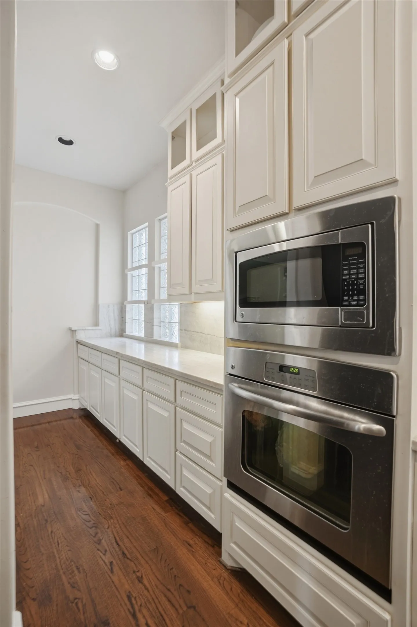 Huge walk-in butlers pantry