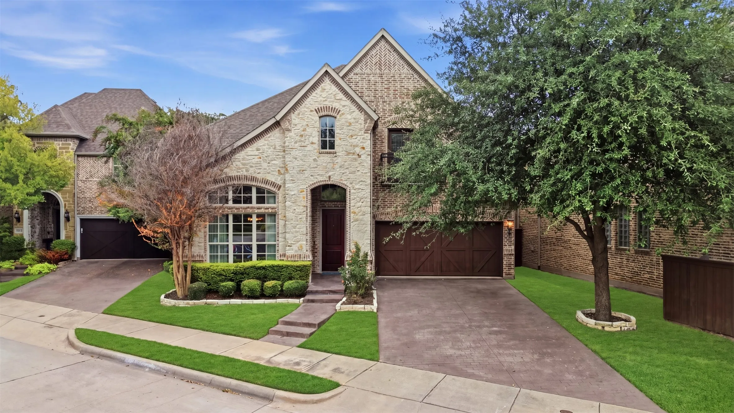 Welcome to 9424 Monteleon - located in a gated community near Midway Hollow just minutes from Inwood Village, Love Field, Preston Center and more!