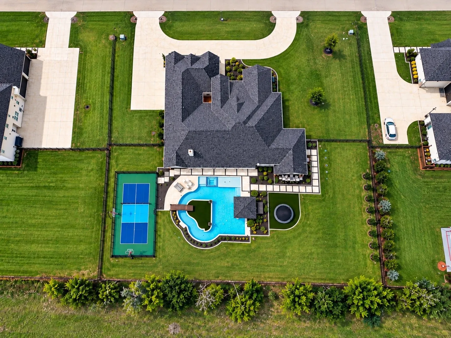Single Family Residence For Sale in Collin County , 1820 Bobcat Trail, Celina, Texas 75009, 5 Bedroom, 6 Bathroom, 4 Garage spaces, 5,117 Sqft, built in 2023, mls#21402737, Real Estate Agent in Celina, Homes For Sale in Collin county, Homes For Sale in Celina, Realtor in Celina Texas, Real Estate Brokerage Independent Realty Texas, Luminita Cordes Realtor