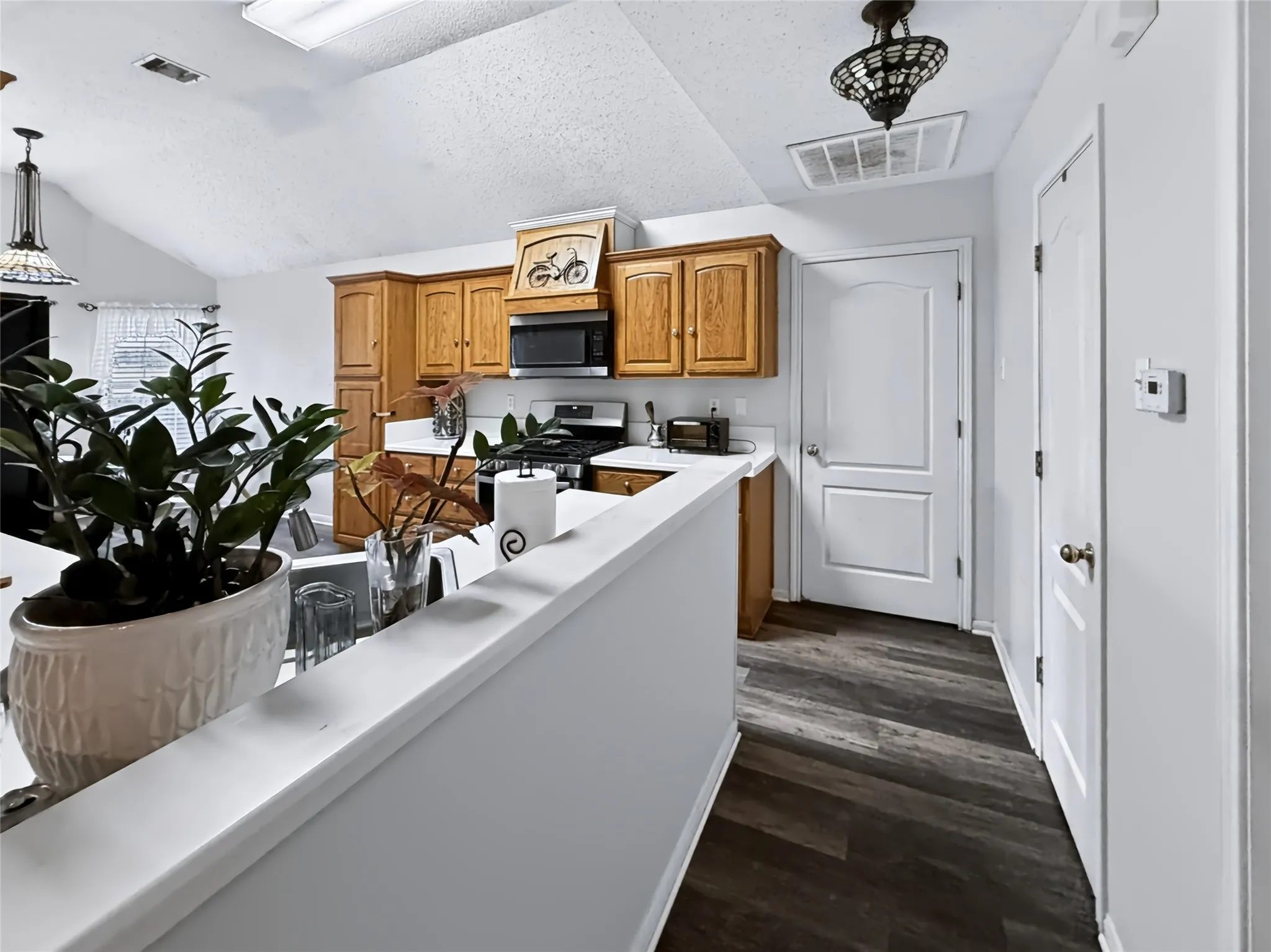 Single Family Residence For Sale in Limestone County , 816 Crestline Drive, Mexia, Texas 76667, 4 Bedroom, 2 Bathroom, 2 Garage spaces, 1,823 Sqft, built in 2003, mls#21403391, Real Estate Agent in Mexia, Homes For Sale in Limestone county, Homes For Sale in Mexia, Realtor in Mexia Texas, Real Estate Brokerage Independent Realty Texas, Luminita Cordes Realtor