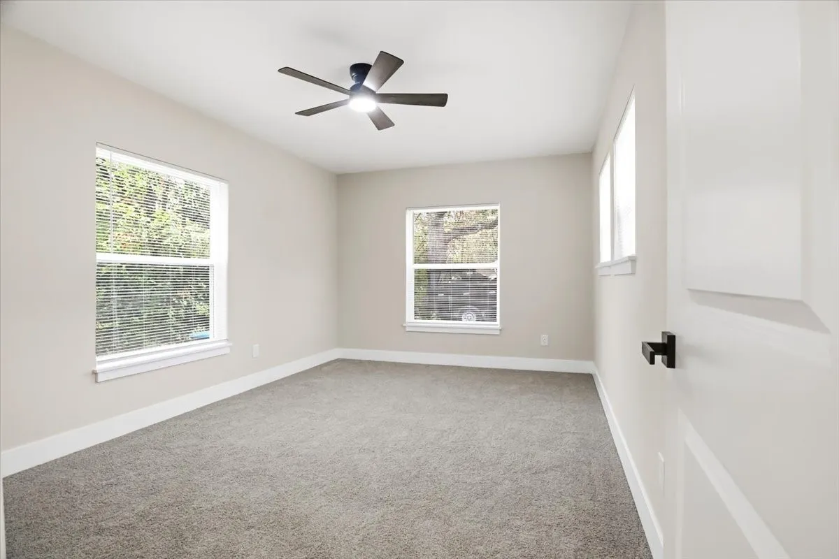 Single Family Residence For Sale in Tarrant County , 2900 Hunter Street, Fort Worth, Texas 76112, 4 Bedroom, 2 Bathroom, Garage spaces, 1,539 Sqft, built in 1948, mls#21404672, Real Estate Agent in Fort Worth, Homes For Sale in Tarrant county, Homes For Sale in Fort Worth, Realtor in Fort Worth Texas, Real Estate Brokerage Independent Realty Texas, Luminita Cordes Realtor