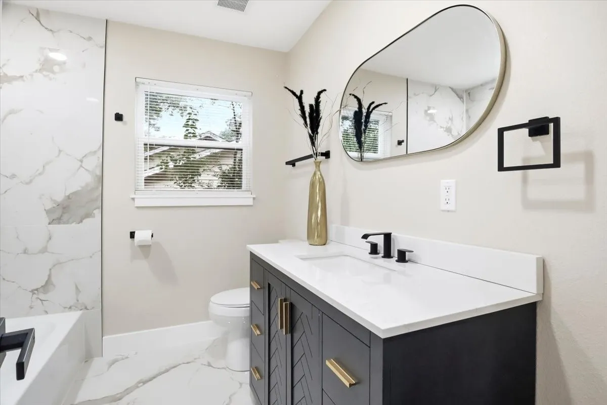 Single Family Residence For Sale in Tarrant County , 2900 Hunter Street, Fort Worth, Texas 76112, 4 Bedroom, 2 Bathroom, Garage spaces, 1,539 Sqft, built in 1948, mls#21404672, Real Estate Agent in Fort Worth, Homes For Sale in Tarrant county, Homes For Sale in Fort Worth, Realtor in Fort Worth Texas, Real Estate Brokerage Independent Realty Texas, Luminita Cordes Realtor