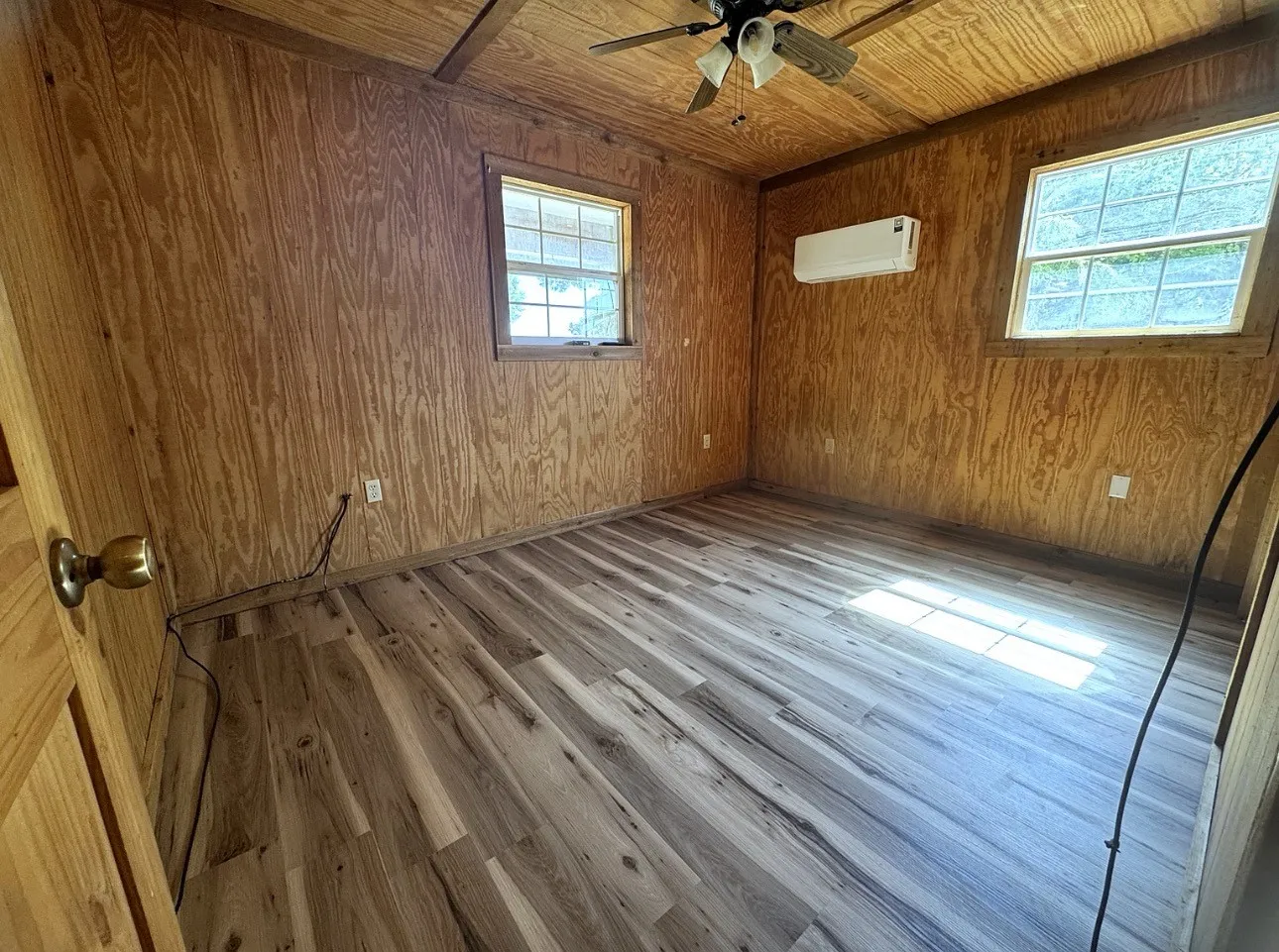 Single Family Residence For Rent in Wise County , 390 Private Road 4379, Decatur, Texas 76234, 2 Bedroom, 1 Bathroom, Garage spaces, 990 Sqft, built in 2007, mls#21404673, Real Estate Agent in Decatur, Homes For Rent in Wise county, Homes For Rent in Decatur, Realtor in Decatur Texas, Real Estate Brokerage Independent Realty Texas, Luminita Cordes Realtor