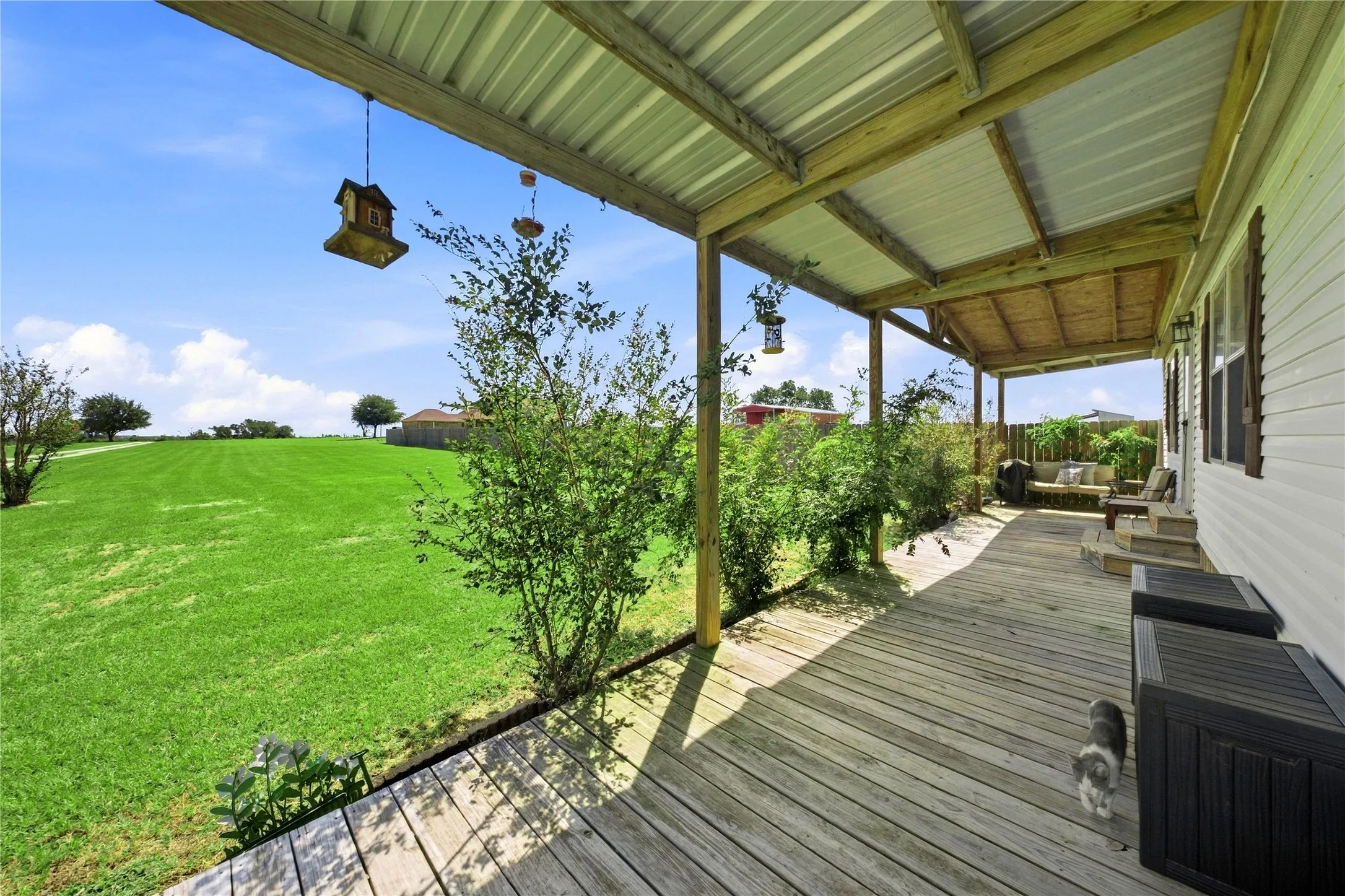 Mobile Home For Sale in Van Zandt County , 455 VZ County Road 2421, Canton, Texas 75103, 2 Bedroom, 2 Bathroom, Garage spaces, 1,120 Sqft, built in 2000, mls#21400015, Real Estate Agent in Canton, Homes For Sale in Van Zandt county, Homes For Sale in Canton, Realtor in Canton Texas, Real Estate Brokerage Independent Realty Texas, Luminita Cordes Realtor