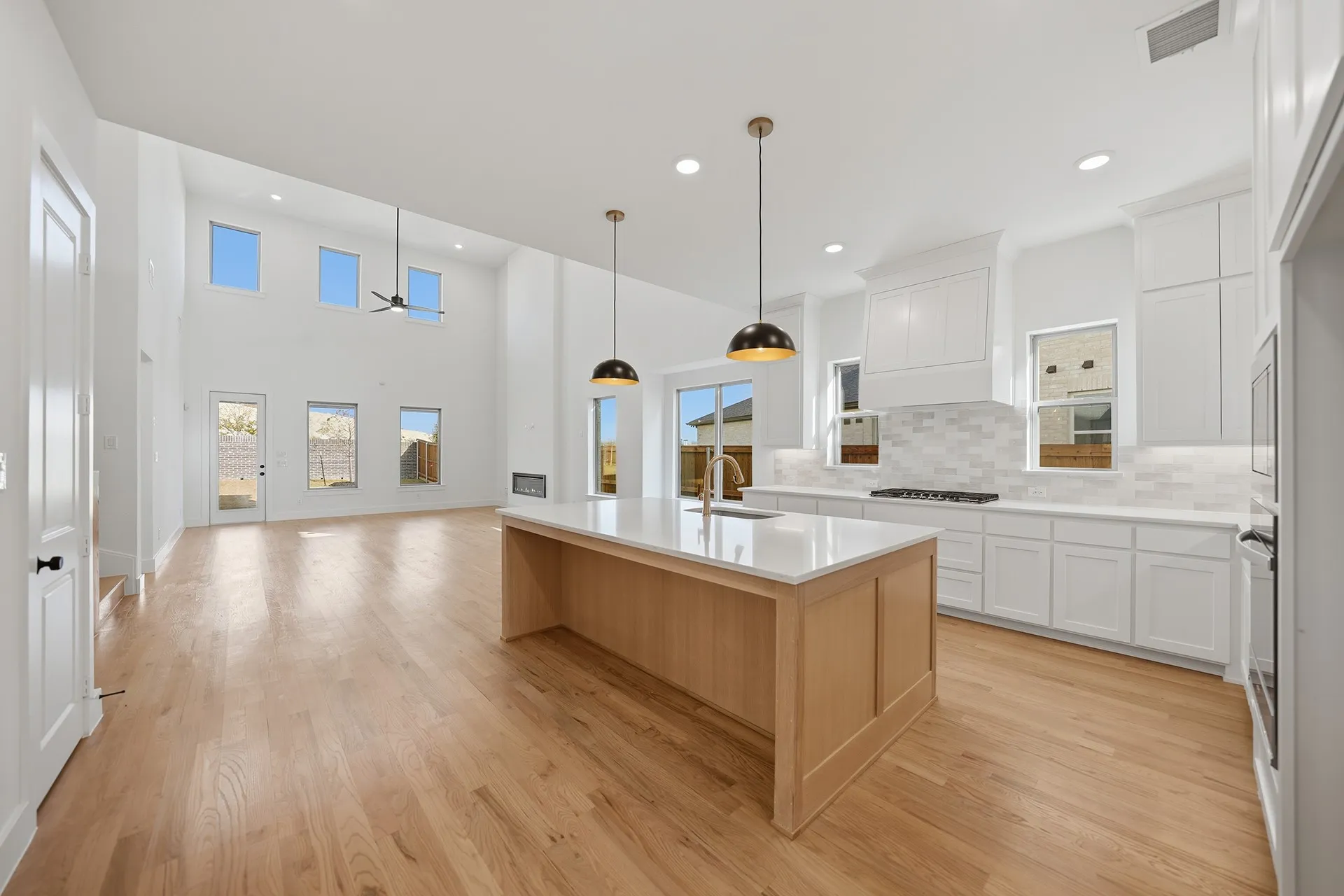 Single Family Residence For Sale in Collin County , 7204 Monarch Trail, Mc Kinney, Texas 75071, 4 Bedroom, 4 Bathroom, 2 Garage spaces, 3,527 Sqft, built in 2025, mls#21404682, Real Estate Agent in Mc Kinney, Homes For Sale in Collin county, Homes For Sale in Mc Kinney, Realtor in Mc Kinney Texas, Real Estate Brokerage Independent Realty Texas, Luminita Cordes Realtor