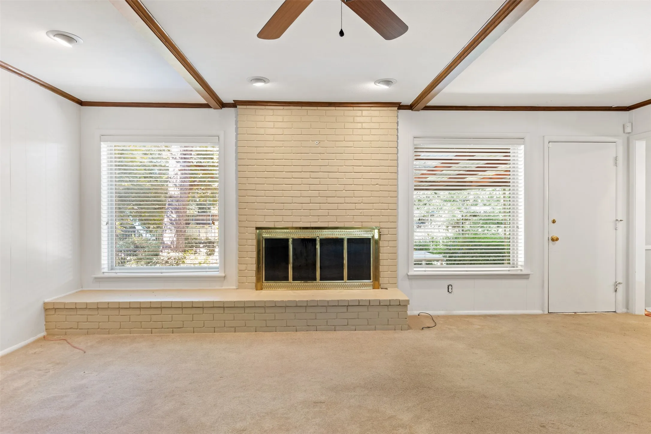 Single Family Residence For Sale in Dallas County , 7010 S Janmar Drive, Dallas, Texas 75230, 6 Bedroom, 4 Bathroom, 3 Garage spaces, 3,193 Sqft, built in 1958, mls#21404600, Real Estate Agent in Dallas, Homes For Sale in Dallas county, Homes For Sale in Dallas, Realtor in Dallas Texas, Real Estate Brokerage Independent Realty Texas, Luminita Cordes Realtor