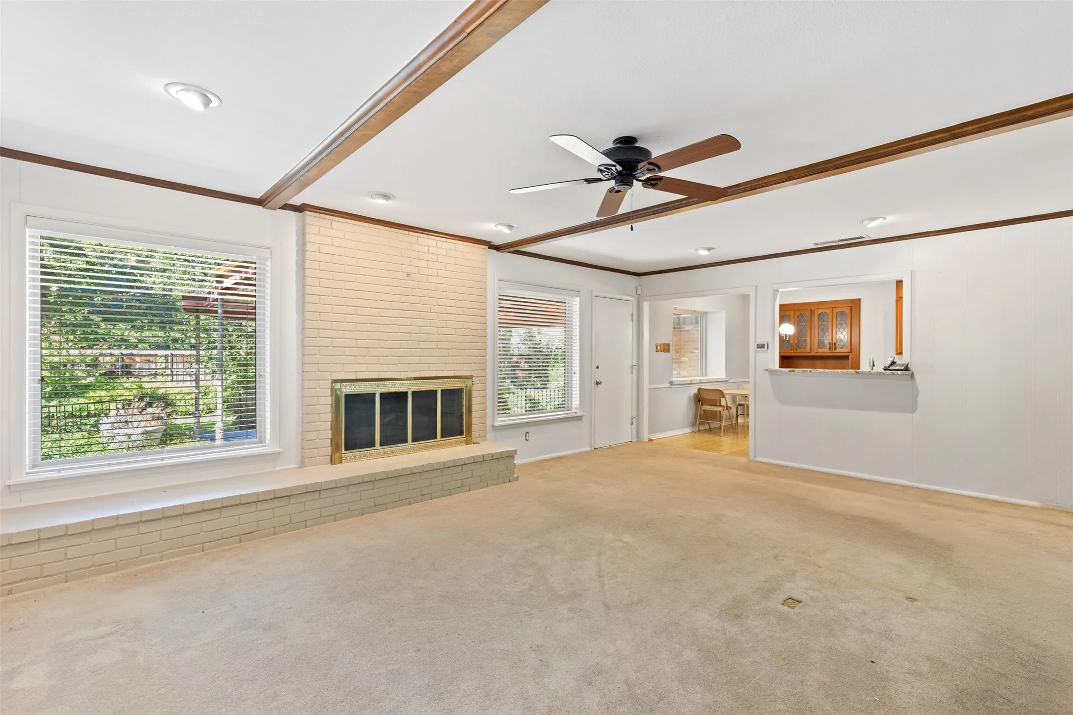 Single Family Residence For Sale in Dallas County , 7010 S Janmar Drive, Dallas, Texas 75230, 6 Bedroom, 4 Bathroom, 3 Garage spaces, 3,193 Sqft, built in 1958, mls#21404600, Real Estate Agent in Dallas, Homes For Sale in Dallas county, Homes For Sale in Dallas, Realtor in Dallas Texas, Real Estate Brokerage Independent Realty Texas, Luminita Cordes Realtor