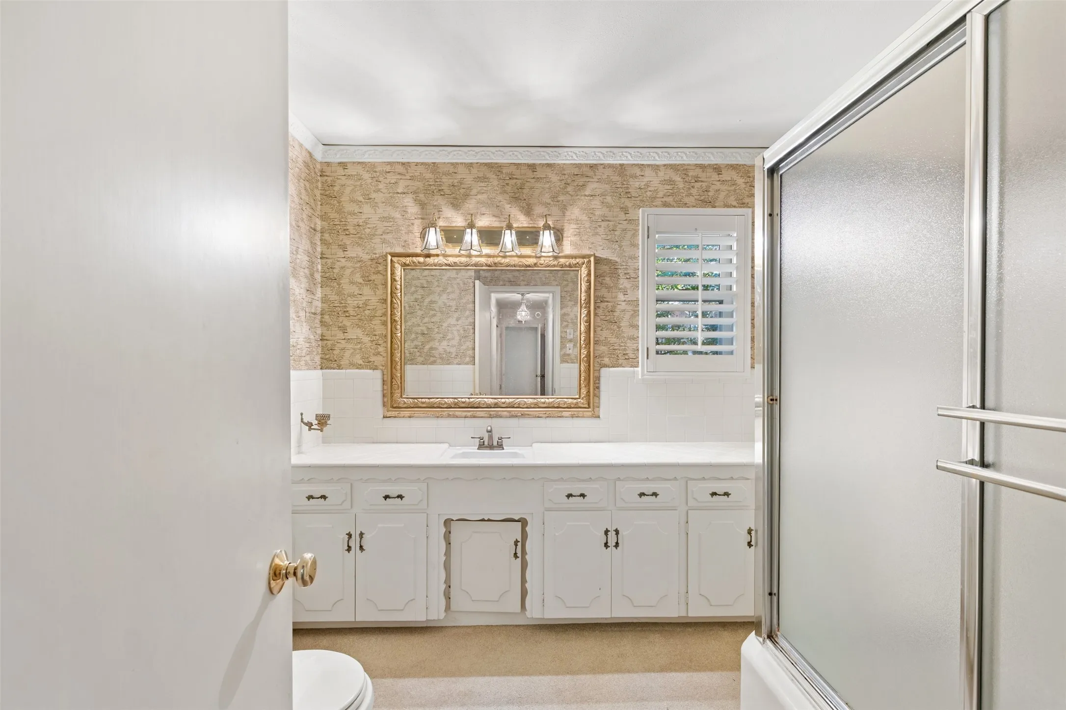 Single Family Residence For Sale in Dallas County , 7010 S Janmar Drive, Dallas, Texas 75230, 6 Bedroom, 4 Bathroom, 3 Garage spaces, 3,193 Sqft, built in 1958, mls#21404600, Real Estate Agent in Dallas, Homes For Sale in Dallas county, Homes For Sale in Dallas, Realtor in Dallas Texas, Real Estate Brokerage Independent Realty Texas, Luminita Cordes Realtor