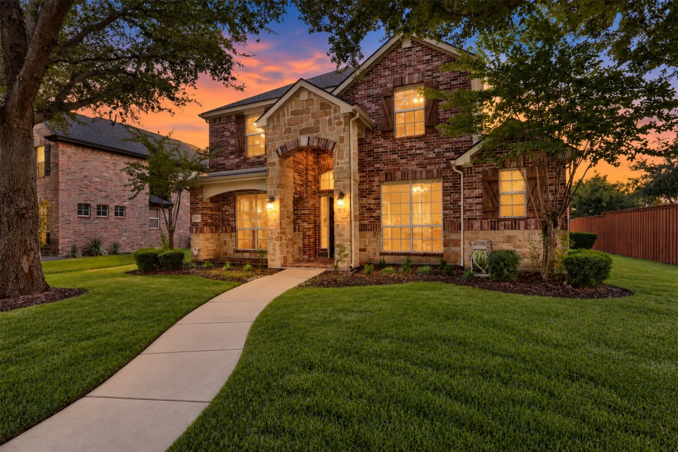 Single Family Residence For Sale in Denton County , 2185 Goliad Circle, Frisco, Texas 75033, 4 Bedroom, 4 Bathroom, 3 Garage spaces, 2,910 Sqft, built in 2003, mls#21398922, Real Estate Agent in Frisco, Homes For Sale in Denton county, Homes For Sale in Frisco, Realtor in Frisco Texas, Real Estate Brokerage Independent Realty Texas, Luminita Cordes Realtor
