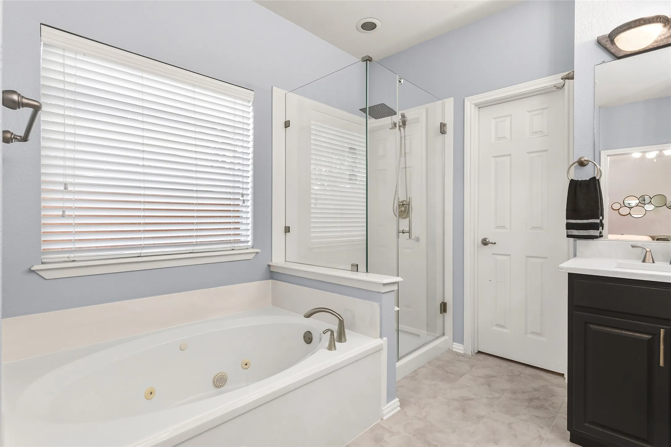 Single Family Residence For Sale in Denton County , 2185 Goliad Circle, Frisco, Texas 75033, 4 Bedroom, 4 Bathroom, 3 Garage spaces, 2,910 Sqft, built in 2003, mls#21398922, Real Estate Agent in Frisco, Homes For Sale in Denton county, Homes For Sale in Frisco, Realtor in Frisco Texas, Real Estate Brokerage Independent Realty Texas, Luminita Cordes Realtor