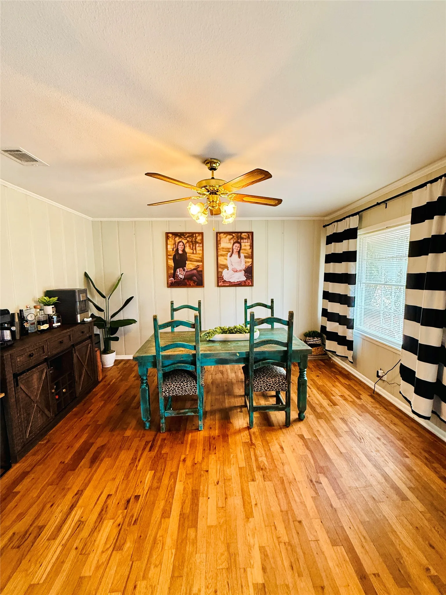 Single Family Residence For Sale in Franklin (TX) County , 514 Mcmillan Drive, Winnsboro, Texas 75494, 3 Bedroom, 2 Bathroom, Garage spaces, 1,306 Sqft, built in 1970, mls#21404186, Real Estate Agent in Winnsboro, Homes For Sale in Franklin (TX) county, Homes For Sale in Winnsboro, Realtor in Winnsboro Texas, Real Estate Brokerage Independent Realty Texas, Luminita Cordes Realtor