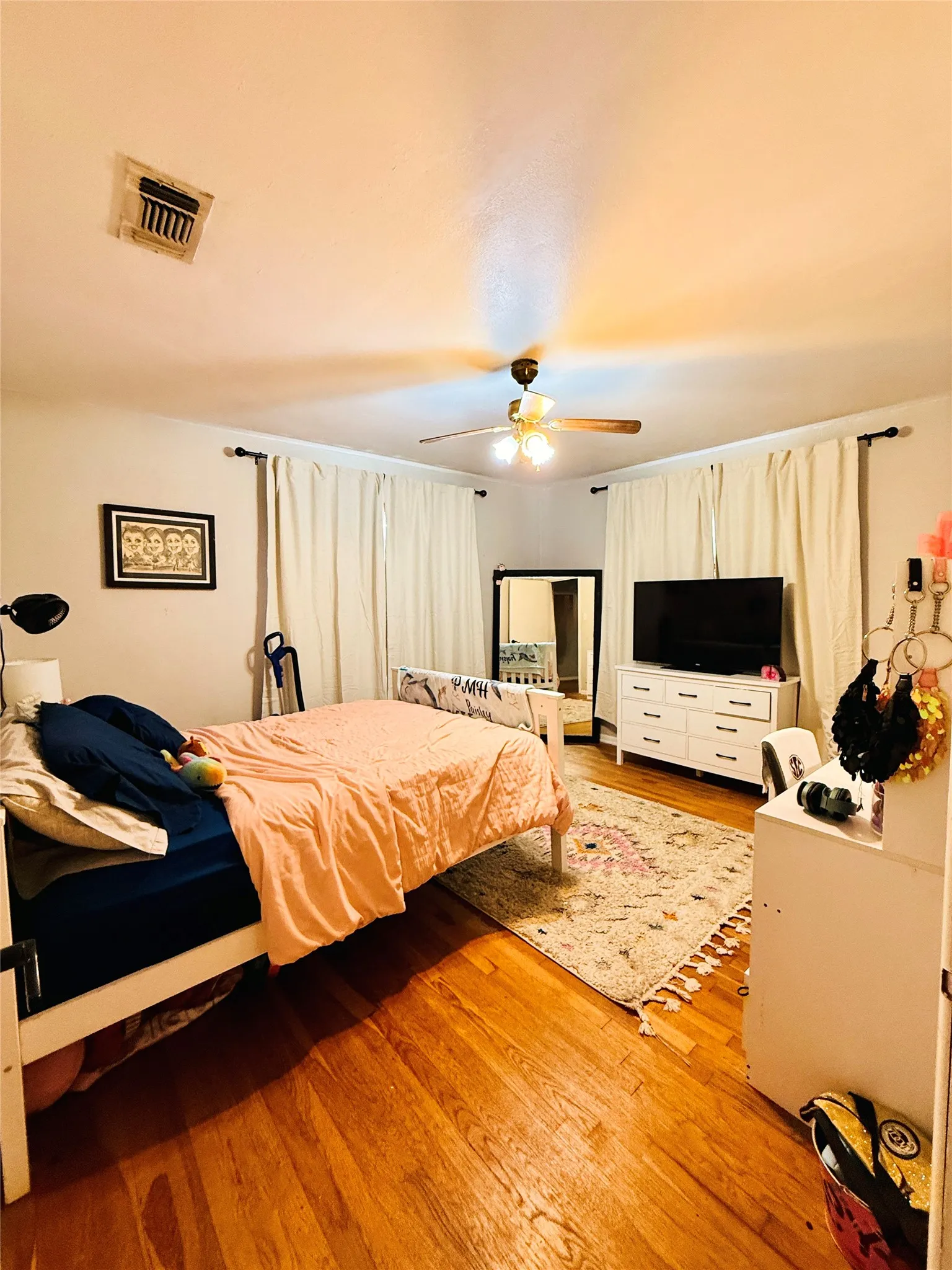 Single Family Residence For Sale in Franklin (TX) County , 514 Mcmillan Drive, Winnsboro, Texas 75494, 3 Bedroom, 2 Bathroom, Garage spaces, 1,306 Sqft, built in 1970, mls#21404186, Real Estate Agent in Winnsboro, Homes For Sale in Franklin (TX) county, Homes For Sale in Winnsboro, Realtor in Winnsboro Texas, Real Estate Brokerage Independent Realty Texas, Luminita Cordes Realtor