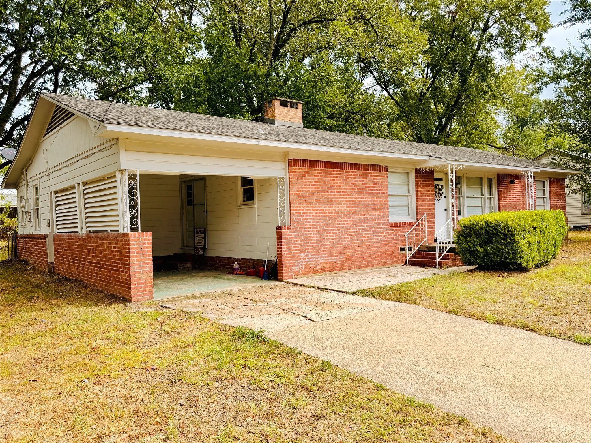 Single Family Residence For Sale in Franklin (TX) County , 514 Mcmillan Drive, Winnsboro, Texas 75494, 3 Bedroom, 2 Bathroom, Garage spaces, 1,306 Sqft, built in 1970, mls#21404186, Real Estate Agent in Winnsboro, Homes For Sale in Franklin (TX) county, Homes For Sale in Winnsboro, Realtor in Winnsboro Texas, Real Estate Brokerage Independent Realty Texas, Luminita Cordes Realtor