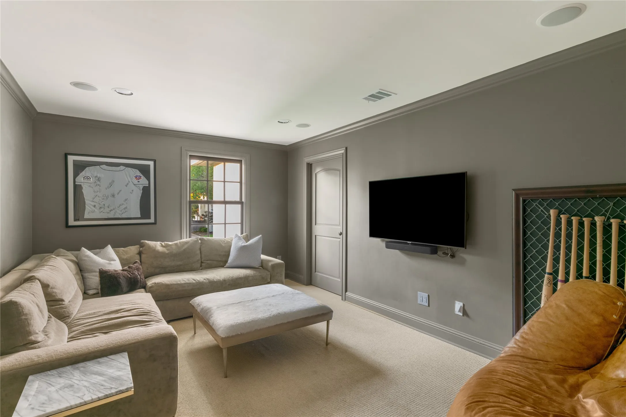 Single Family Residence For Rent in Dallas County , 3313 Bryn Mawr Drive, University Park, Texas 75225, 5 Bedroom, 6 Bathroom, 2 Garage spaces, 4,575 Sqft, built in 1953, mls#21404686, Real Estate Agent in University Park, Homes For Rent in Dallas county, Homes For Rent in University Park, Realtor in University Park Texas, Real Estate Brokerage Independent Realty Texas, Luminita Cordes Realtor