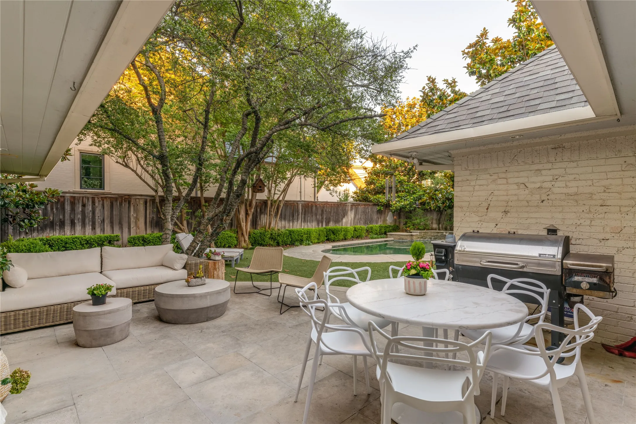 Single Family Residence For Rent in Dallas County , 3313 Bryn Mawr Drive, University Park, Texas 75225, 5 Bedroom, 6 Bathroom, 2 Garage spaces, 4,575 Sqft, built in 1953, mls#21404686, Real Estate Agent in University Park, Homes For Rent in Dallas county, Homes For Rent in University Park, Realtor in University Park Texas, Real Estate Brokerage Independent Realty Texas, Luminita Cordes Realtor