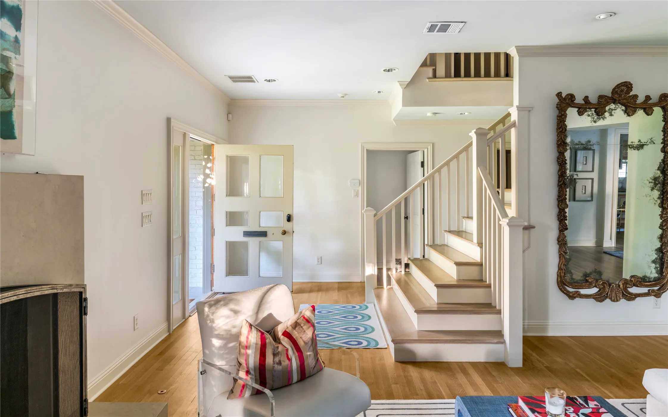 Single Family Residence For Rent in Dallas County , 3313 Bryn Mawr Drive, University Park, Texas 75225, 5 Bedroom, 6 Bathroom, 2 Garage spaces, 4,575 Sqft, built in 1953, mls#21404686, Real Estate Agent in University Park, Homes For Rent in Dallas county, Homes For Rent in University Park, Realtor in University Park Texas, Real Estate Brokerage Independent Realty Texas, Luminita Cordes Realtor