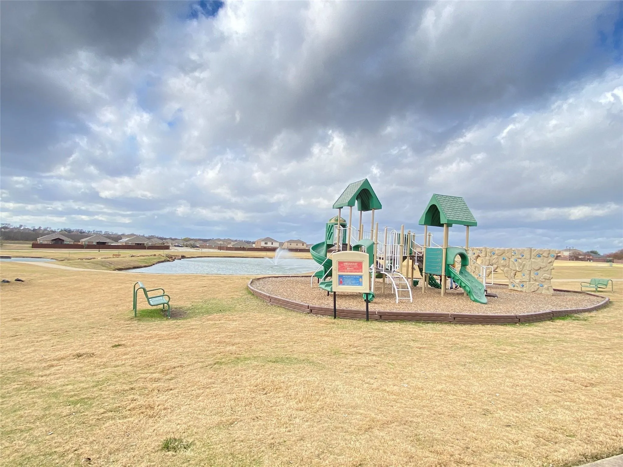 Single Family Residence For Rent in Kaufman County , 3030 Sweetwater Trail, Forney, Texas 75126, 4 Bedroom, 2 Bathroom, 2 Garage spaces, 1,649 Sqft, built in 2021, mls#21404693, Real Estate Agent in Forney, Homes For Rent in Kaufman county, Homes For Rent in Forney, Realtor in Forney Texas, Real Estate Brokerage Independent Realty Texas, Luminita Cordes Realtor