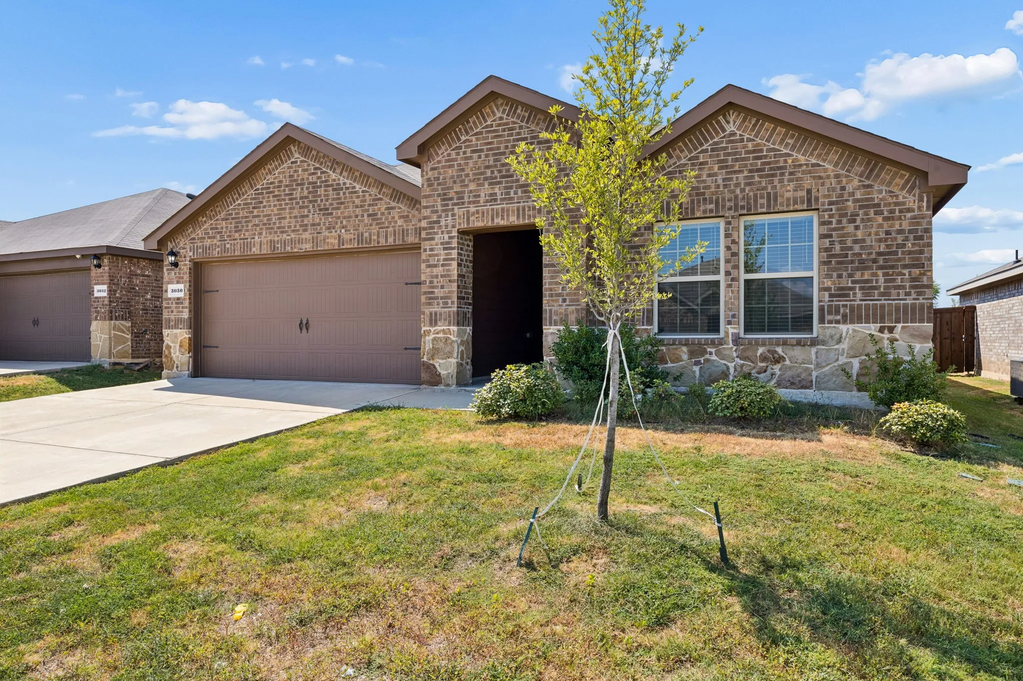 Single Family Residence For Rent in Kaufman County , 3030 Sweetwater Trail, Forney, Texas 75126, 4 Bedroom, 2 Bathroom, 2 Garage spaces, 1,649 Sqft, built in 2021, mls#21404693, Real Estate Agent in Forney, Homes For Rent in Kaufman county, Homes For Rent in Forney, Realtor in Forney Texas, Real Estate Brokerage Independent Realty Texas, Luminita Cordes Realtor