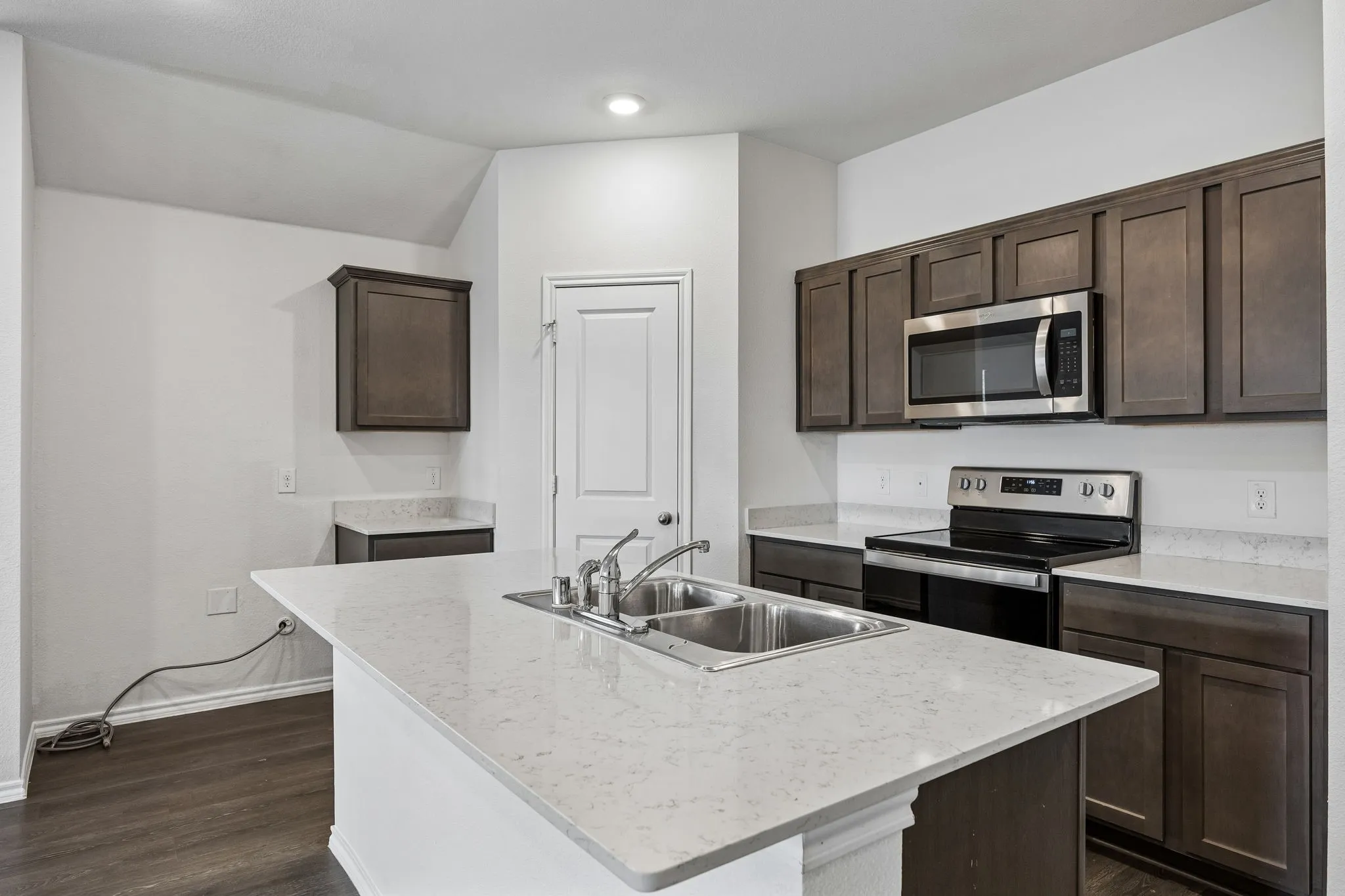 Single Family Residence For Rent in Kaufman County , 3030 Sweetwater Trail, Forney, Texas 75126, 4 Bedroom, 2 Bathroom, 2 Garage spaces, 1,649 Sqft, built in 2021, mls#21404693, Real Estate Agent in Forney, Homes For Rent in Kaufman county, Homes For Rent in Forney, Realtor in Forney Texas, Real Estate Brokerage Independent Realty Texas, Luminita Cordes Realtor