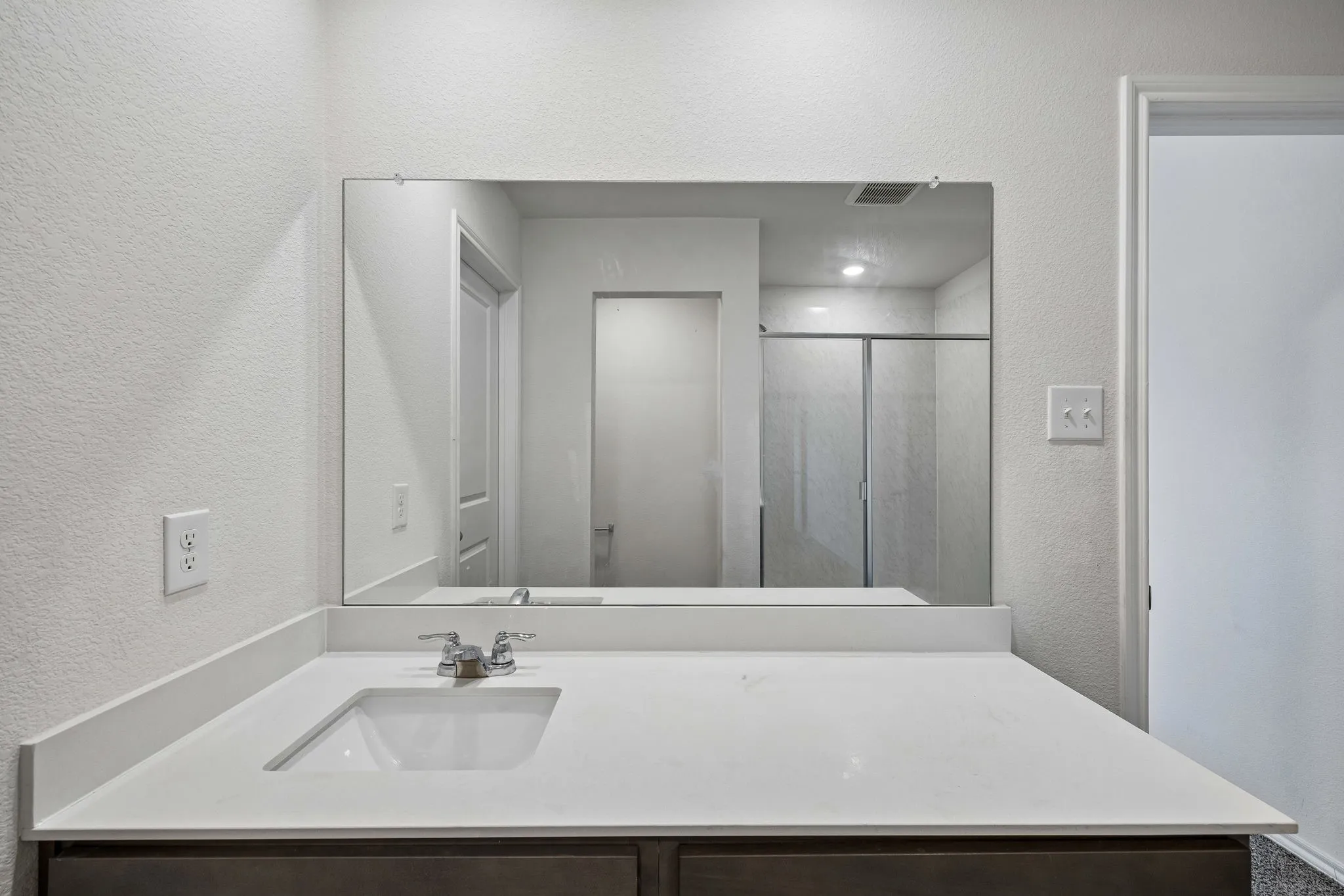 Single Family Residence For Rent in Kaufman County , 3030 Sweetwater Trail, Forney, Texas 75126, 4 Bedroom, 2 Bathroom, 2 Garage spaces, 1,649 Sqft, built in 2021, mls#21404693, Real Estate Agent in Forney, Homes For Rent in Kaufman county, Homes For Rent in Forney, Realtor in Forney Texas, Real Estate Brokerage Independent Realty Texas, Luminita Cordes Realtor