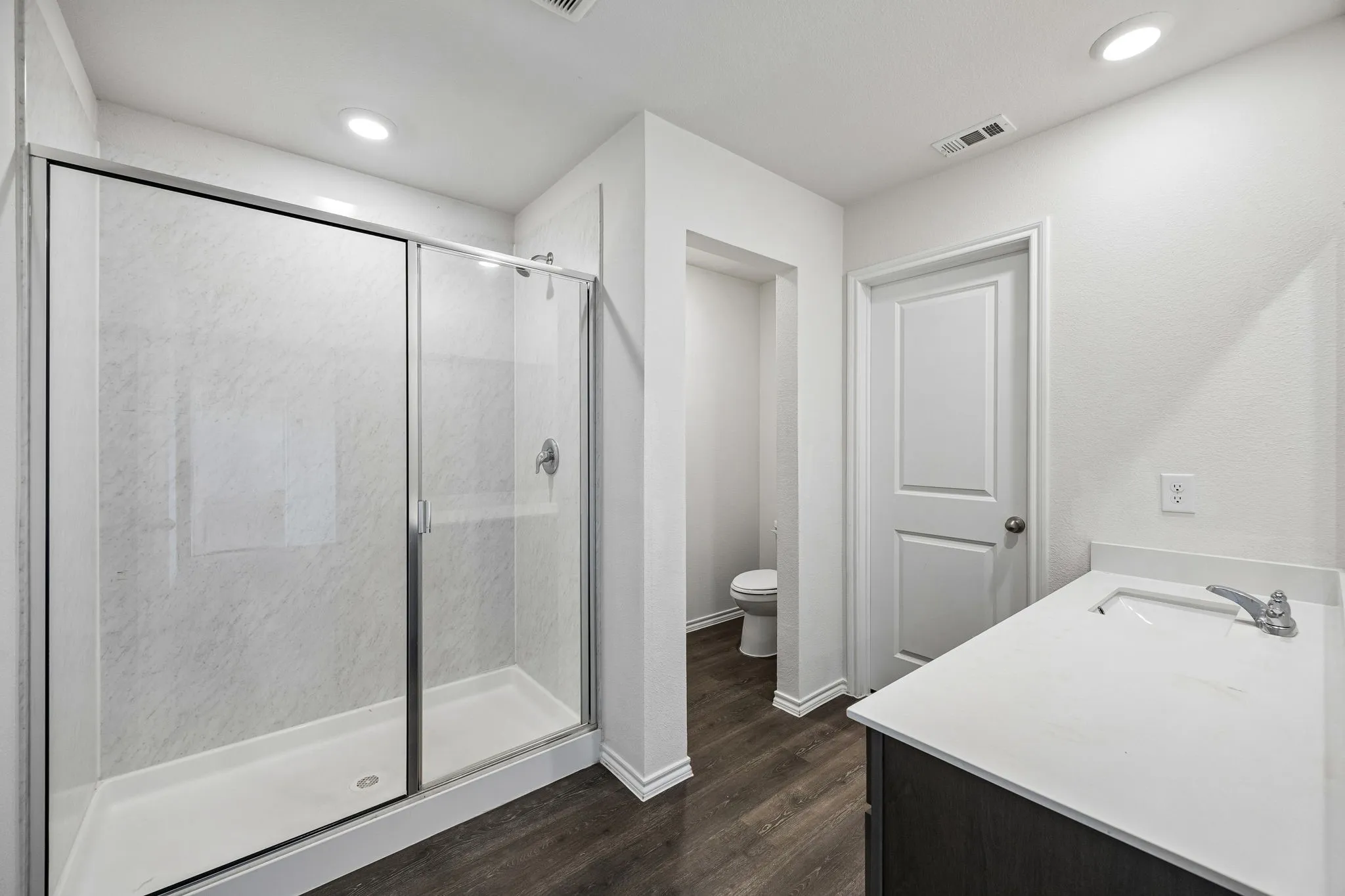 Single Family Residence For Rent in Kaufman County , 3030 Sweetwater Trail, Forney, Texas 75126, 4 Bedroom, 2 Bathroom, 2 Garage spaces, 1,649 Sqft, built in 2021, mls#21404693, Real Estate Agent in Forney, Homes For Rent in Kaufman county, Homes For Rent in Forney, Realtor in Forney Texas, Real Estate Brokerage Independent Realty Texas, Luminita Cordes Realtor